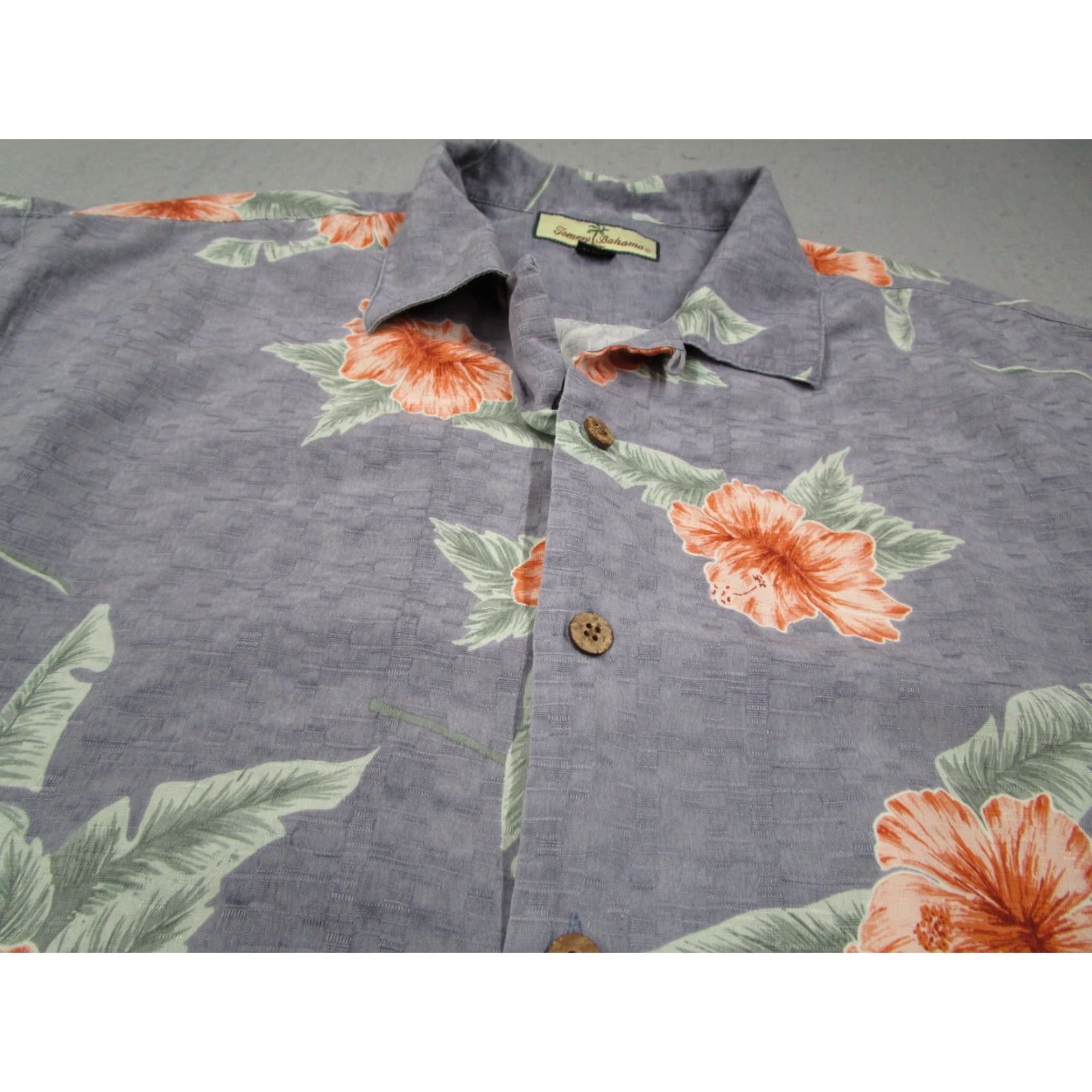 Tommy Bahama VINTAGE Tommy Bahama Shirt Mens XL Blue Silk Camp Button Up Loop Collar Hibiscus Size US XL / EU 56 / 4 - 2 Thumbnail
