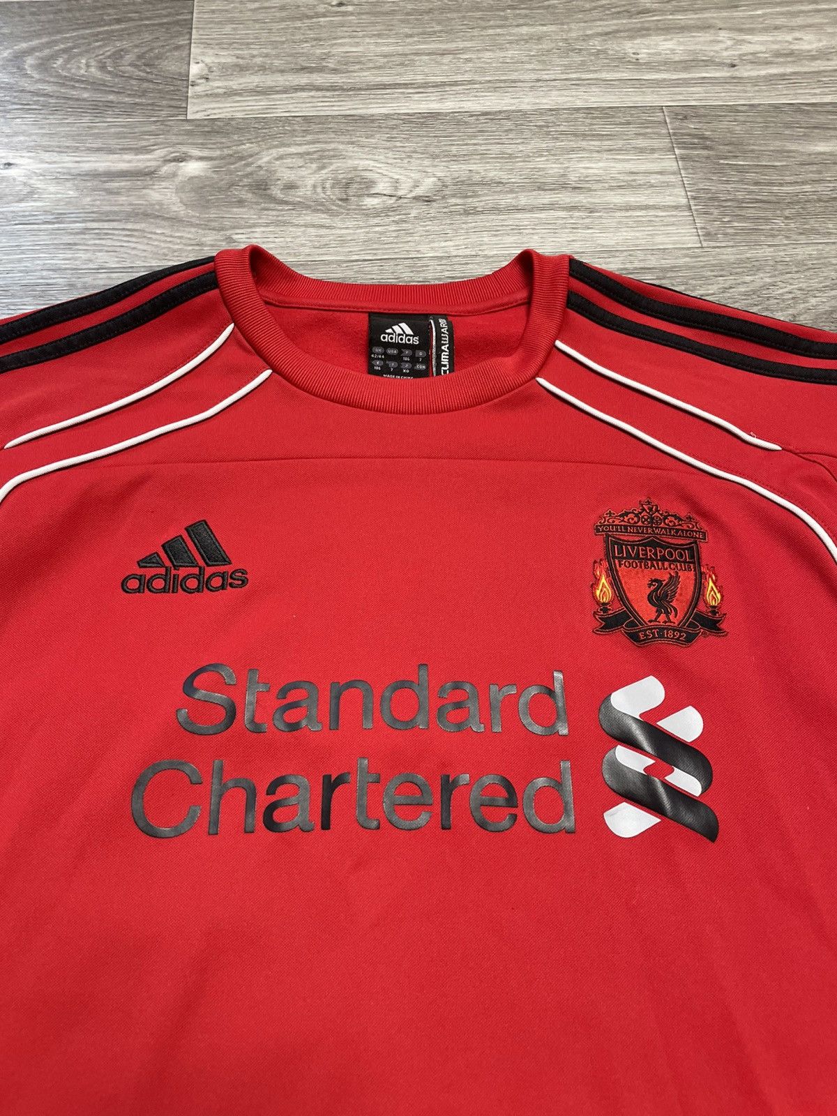 Adidas Vintage Adidas Liverpool 2010/2011 Soccer Jersey Sweatshirt Size US XL / EU 56 / 4 - 8 Thumbnail