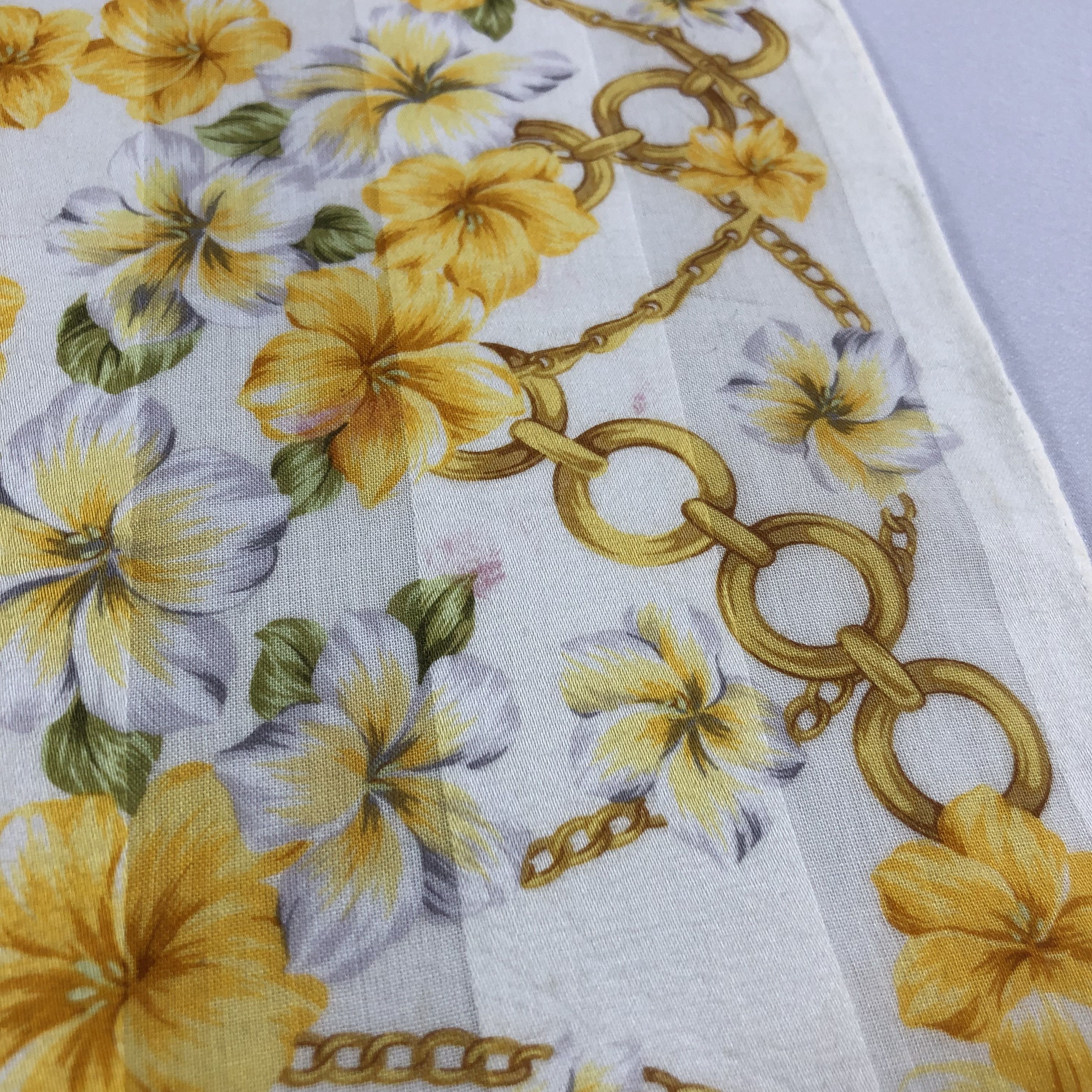 Celine × Vintage Celine Gold Chains Handkerchief Neckerchief Bandana H1981 Size ONE SIZE - 9 Thumbnail