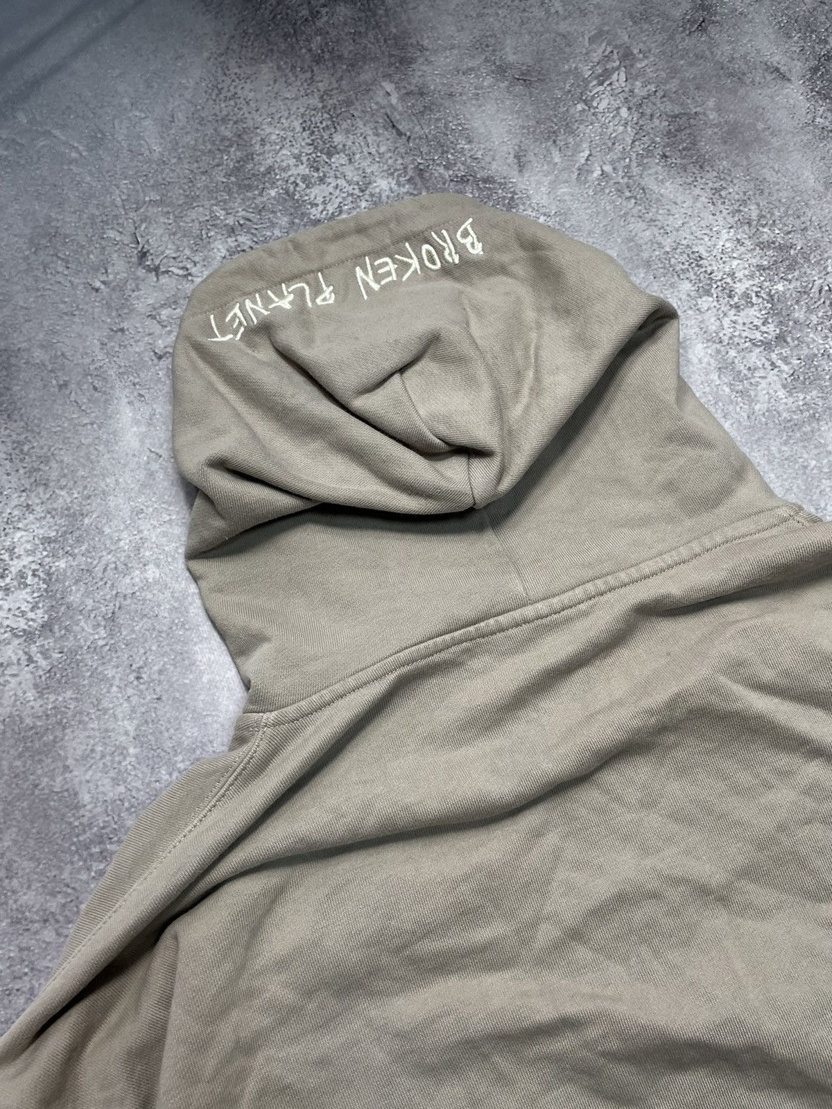 Broken Planet Broken Planet Mkt Y2K Boxy Zip Hoodie Beige S Size US S / EU 44-46 / 1 - 11 Thumbnail