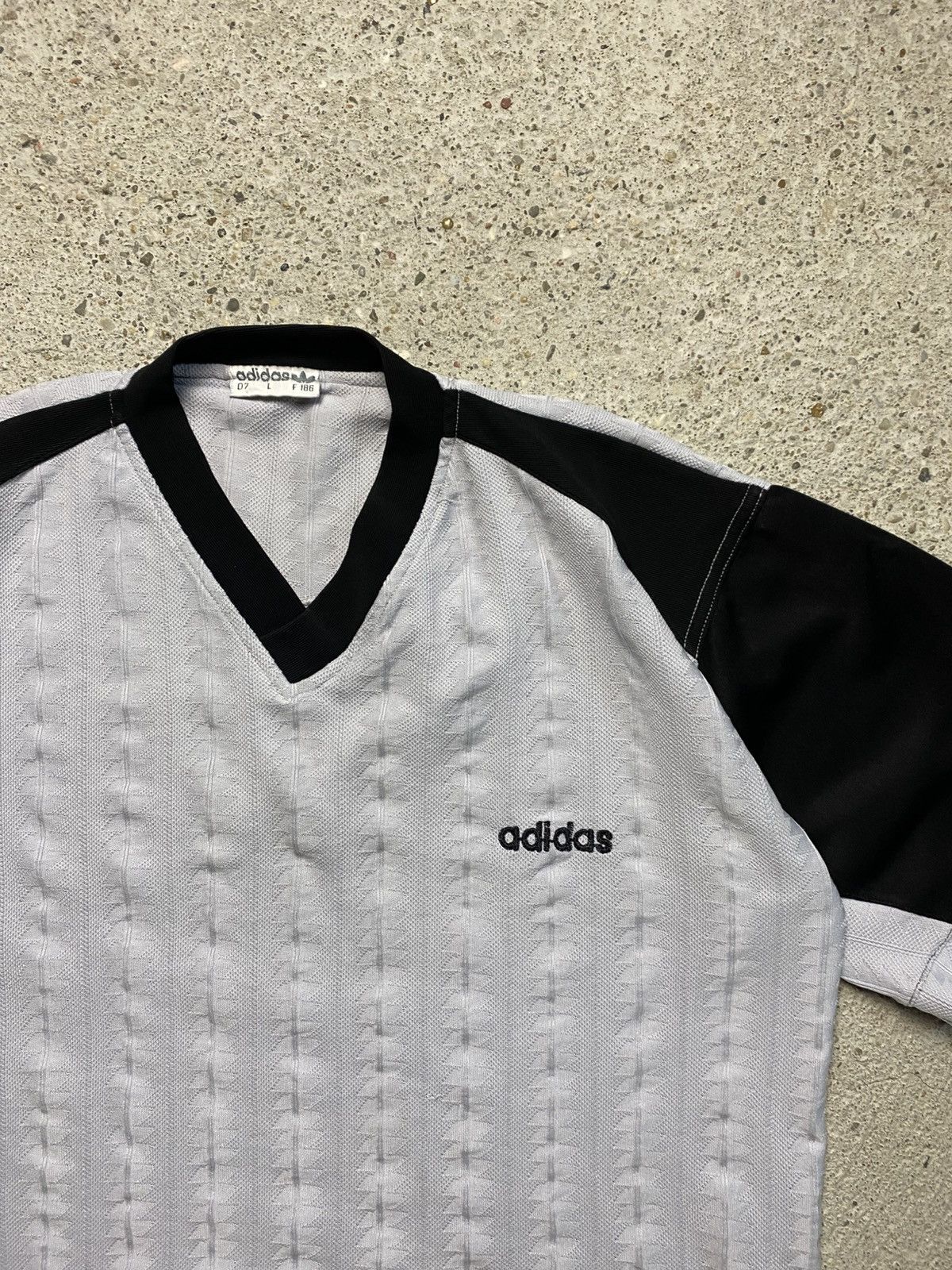 Adidas × Vintage Adidas vintage retro tshirt baggy oversized 90s Size US L / EU 52-54 / 3 - 5 Thumbnail