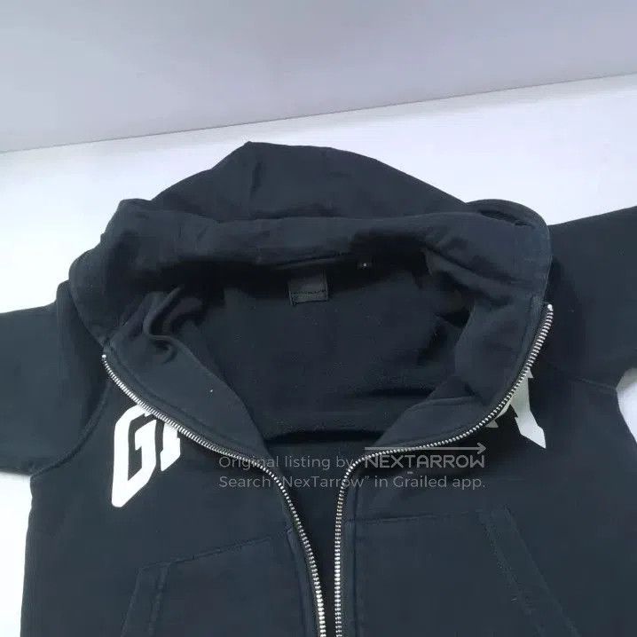 Givenchy Givenchy Kids Black Hooded Zip Jacket with Logo. Size US M / EU 48-50 / 2 - 3 Thumbnail