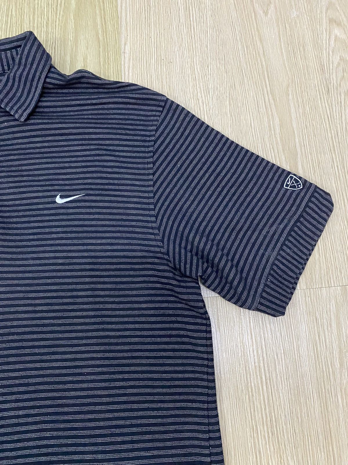 Nike Nike Golf stripes polo tees Size US L / EU 52-54 / 3 - 2 Thumbnail