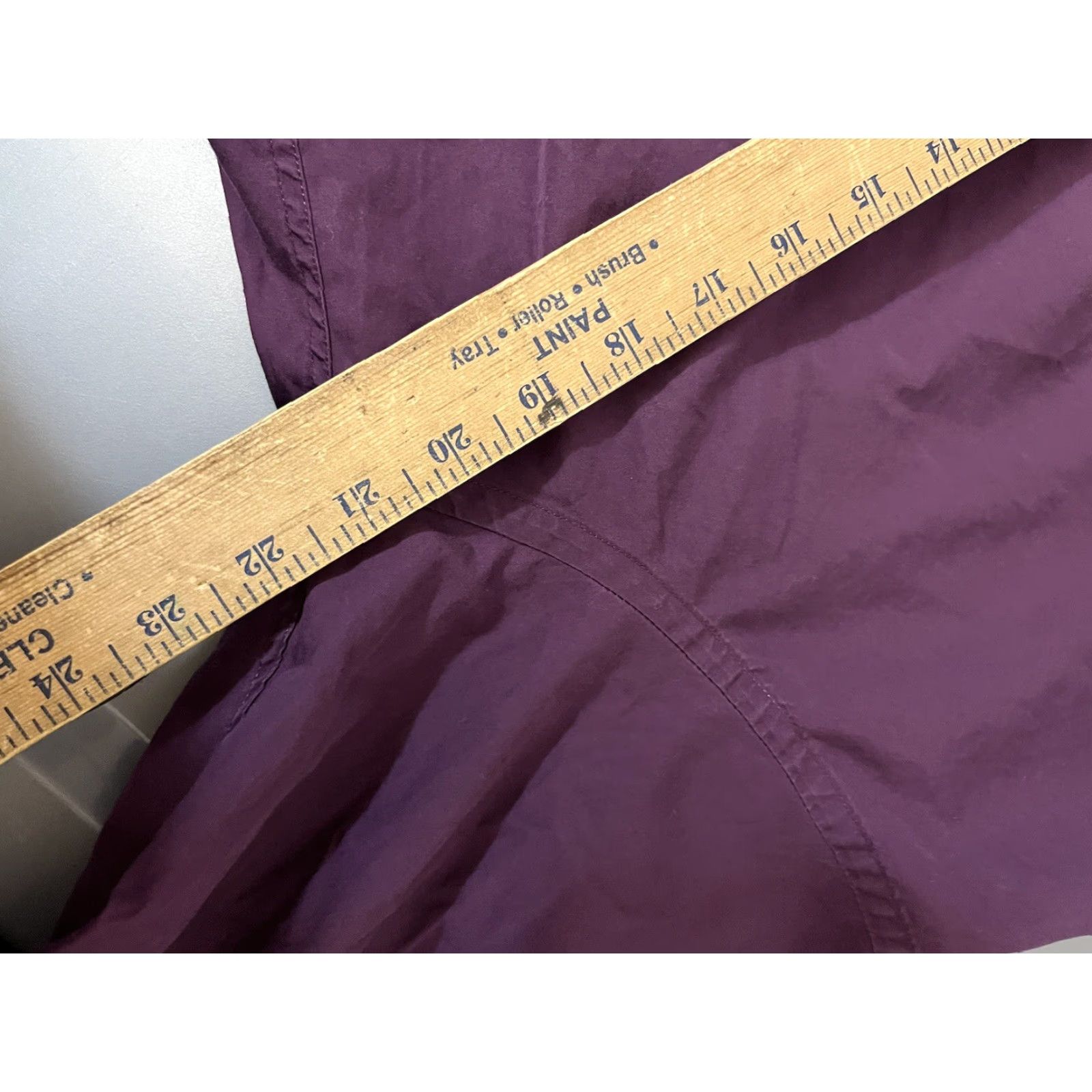 Calvin Klein CALVIN KLEIN Dress Shirt Men's Regular Fit 16 Purple Solid Cotton Blend Button Collared Long Sleeve Shimmer Size US L / EU 52-54 / 3 - 5 Thumbnail