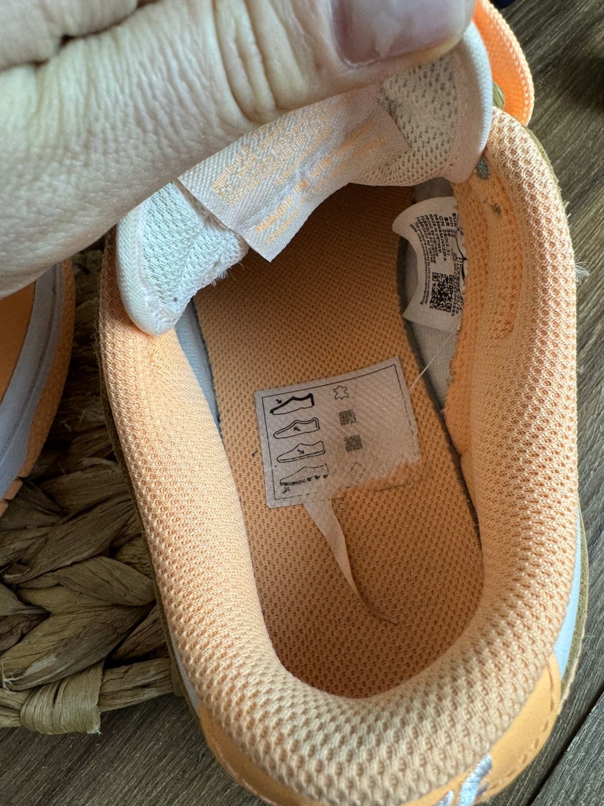 Nike × Nike ACG Nike Dunk low peach cream leather sneakers size 38 Size US 7 / IT 37 - 11 Thumbnail
