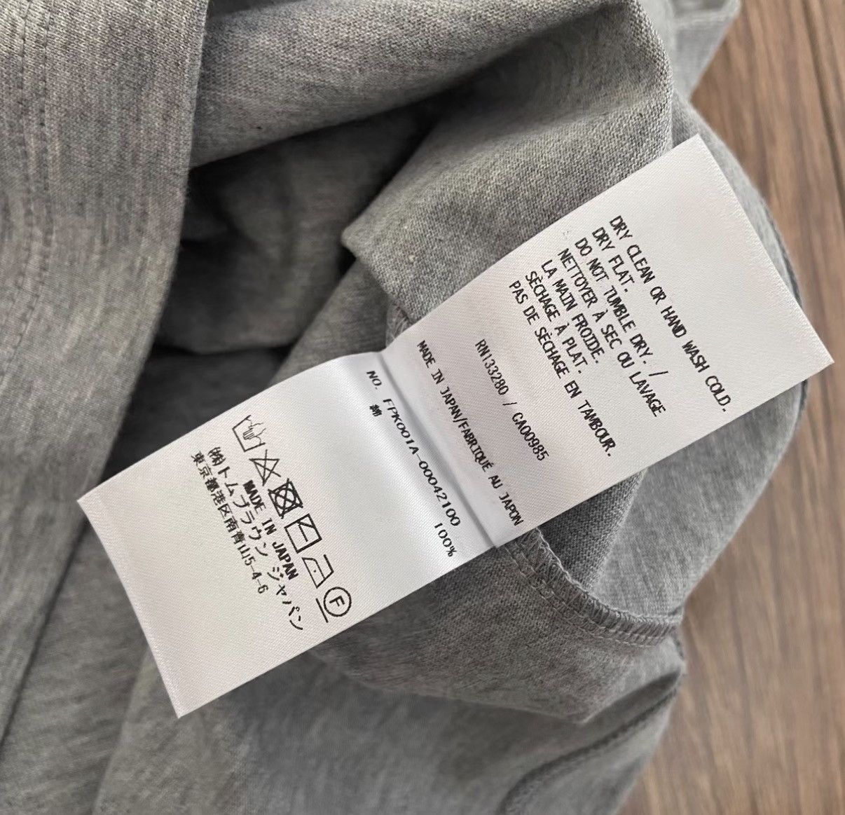Thom Browne THOM BROWNE Basic Solid Crew Neck Short Sleeve T-shirt Size US S / EU 44-46 / 1 - 6 Thumbnail