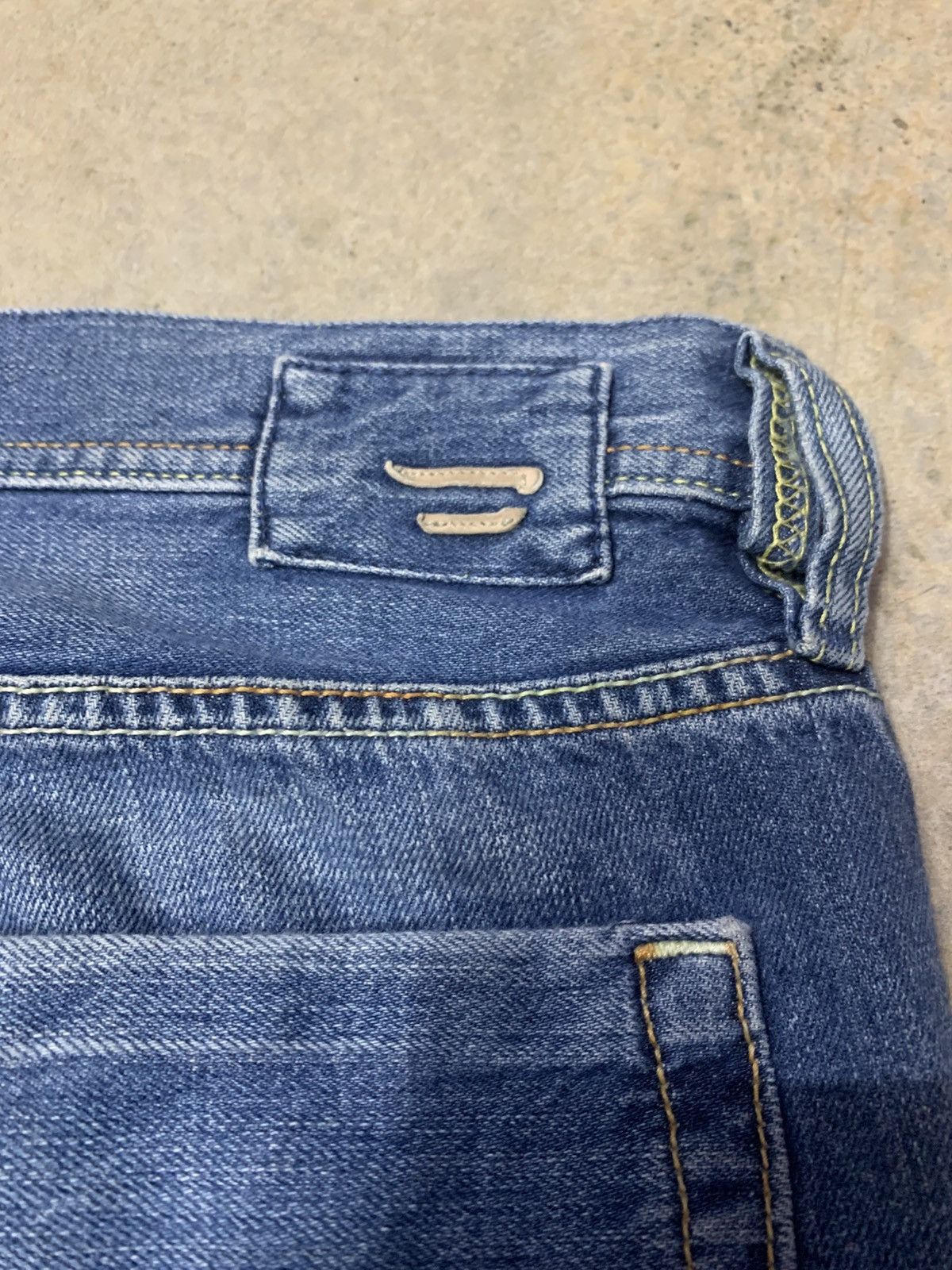 Diesel × Vintage Vintage DIESEL jean Made in Italy Size US 38 / EU 54 - 14 Thumbnail