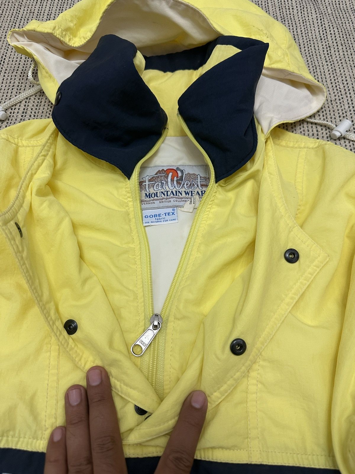 Goretex × Vintage 🔥🔥🔥Funky Vintage Far West Pullover Gore-Tex Jacket Size US S / EU 44-46 / 1 - 4 Thumbnail