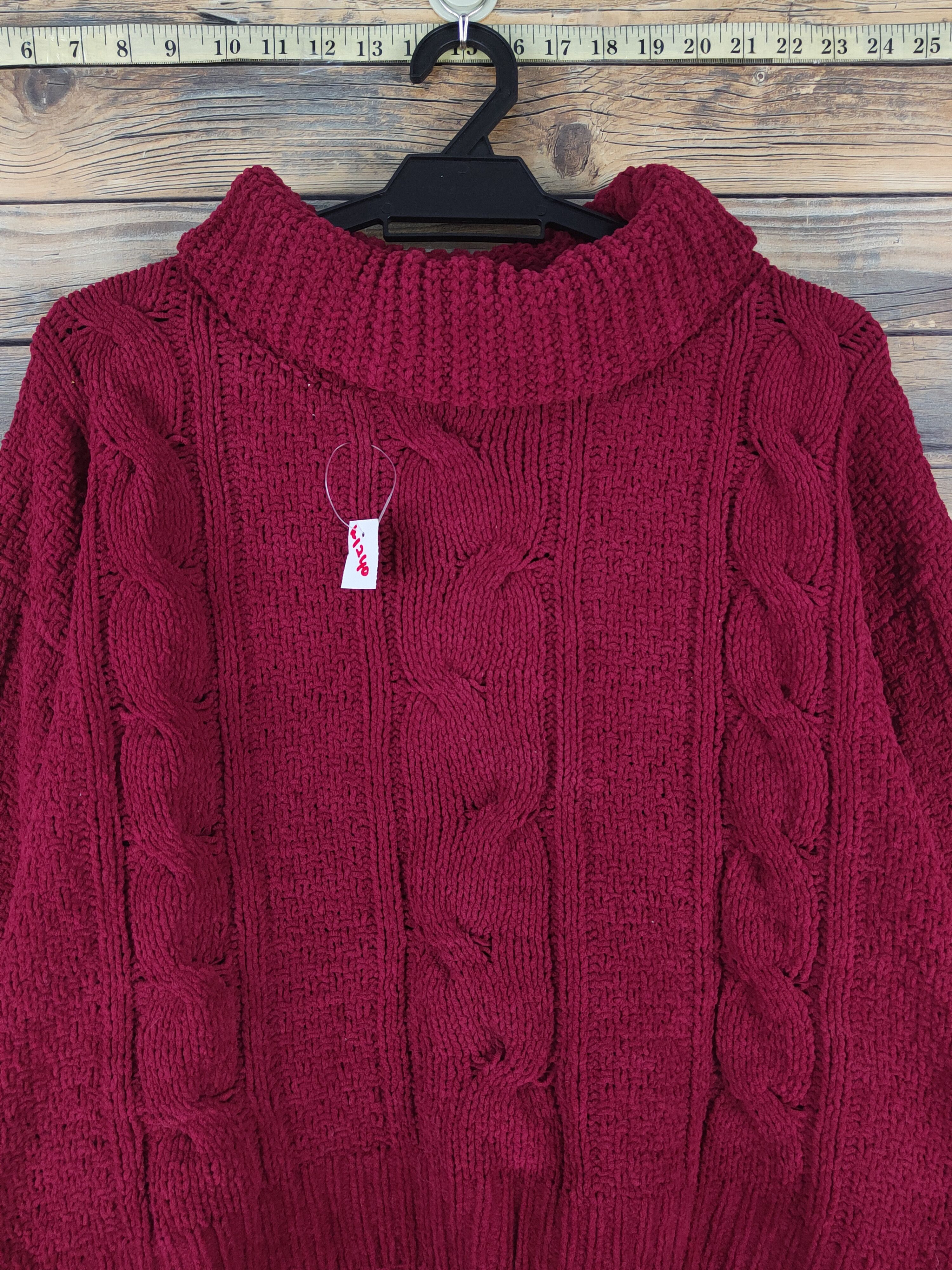 Aran Isles Knitwear Ingni Red cable Knitwear Crop Tops #W1240 Size M / US 6-8 / IT 42-44 - 2 Thumbnail