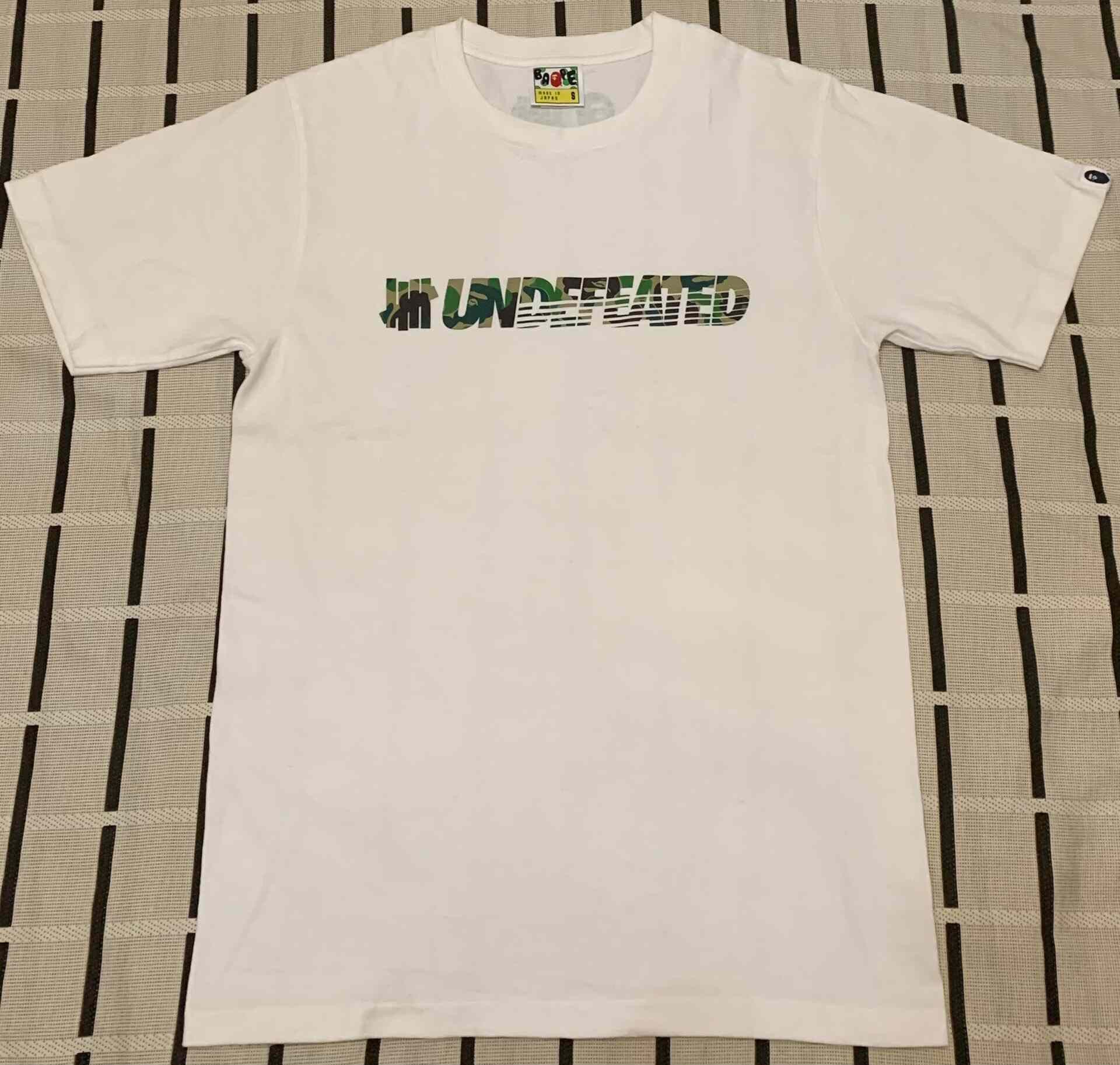 Bape Bape T-Shirt S Men Size US S / EU 44-46 / 1 - 1 Thumbnail