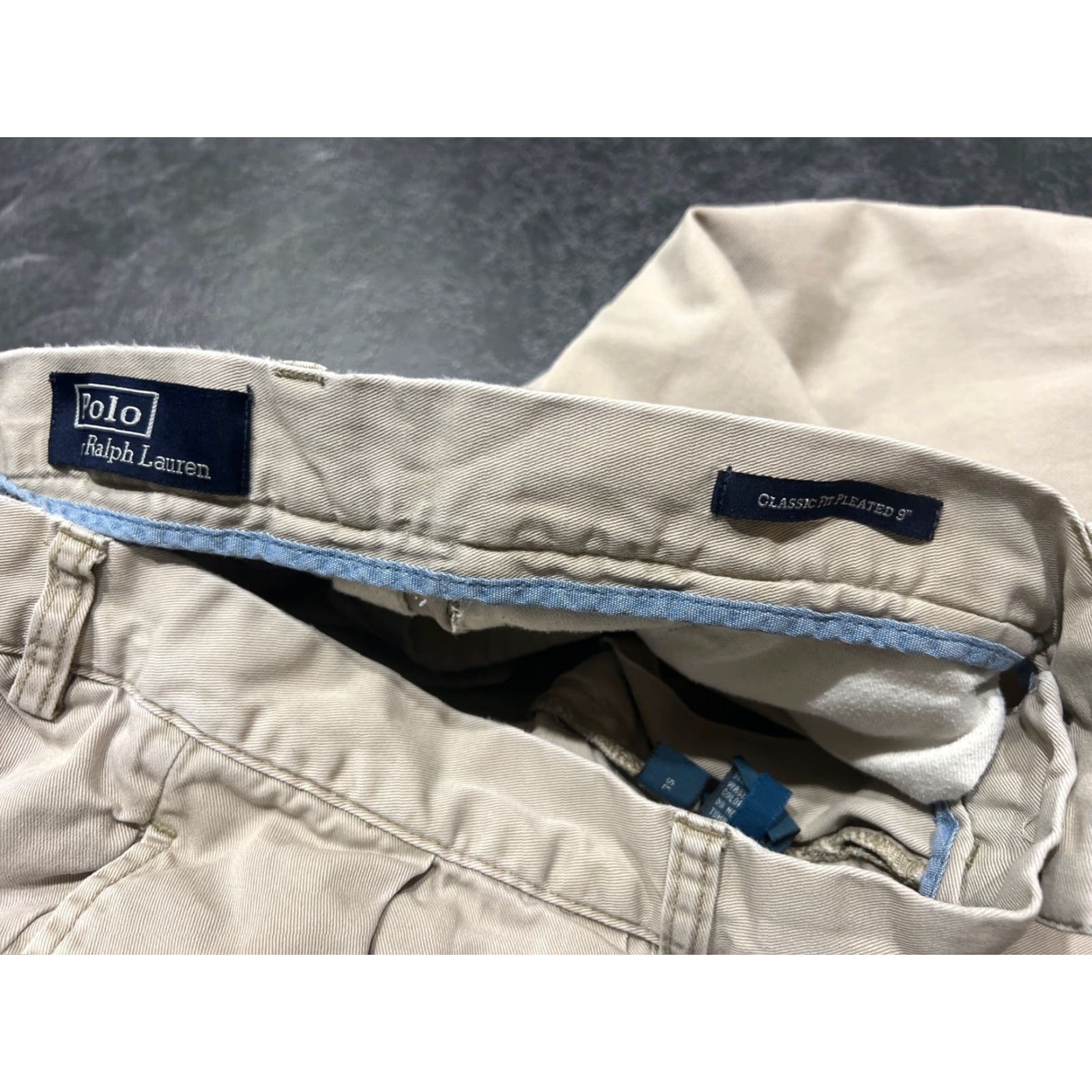 Polo Ralph Lauren Polo Ralph Lauren Shorts Men 33 Chino Belted Beige 9in Inseam Classic Pleated Front Cotton NYC Vintage-Style Look Size US XS / EU 42 / 0 - 7 Thumbnail