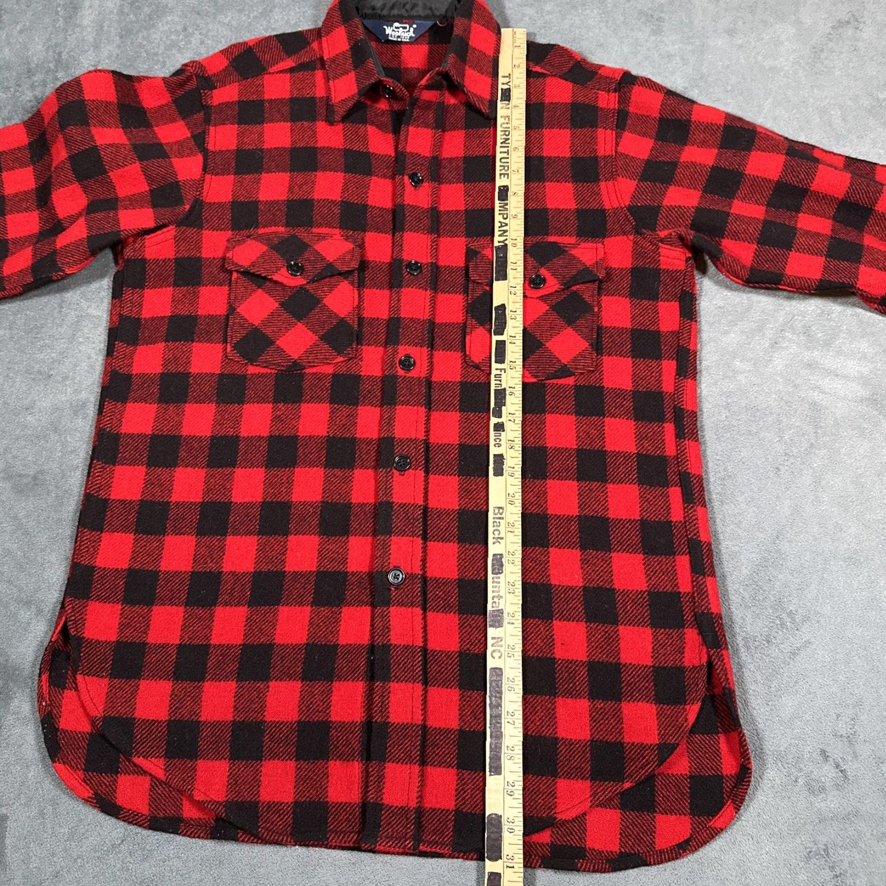 Vintage VINTAGE Woolrich Shirt Jacket Mens M Red Black Buffalo Plaid Wool USA 80s Button-Up Casual Workwear Mens Size US M / EU 48-50 / 2 - 7 Thumbnail