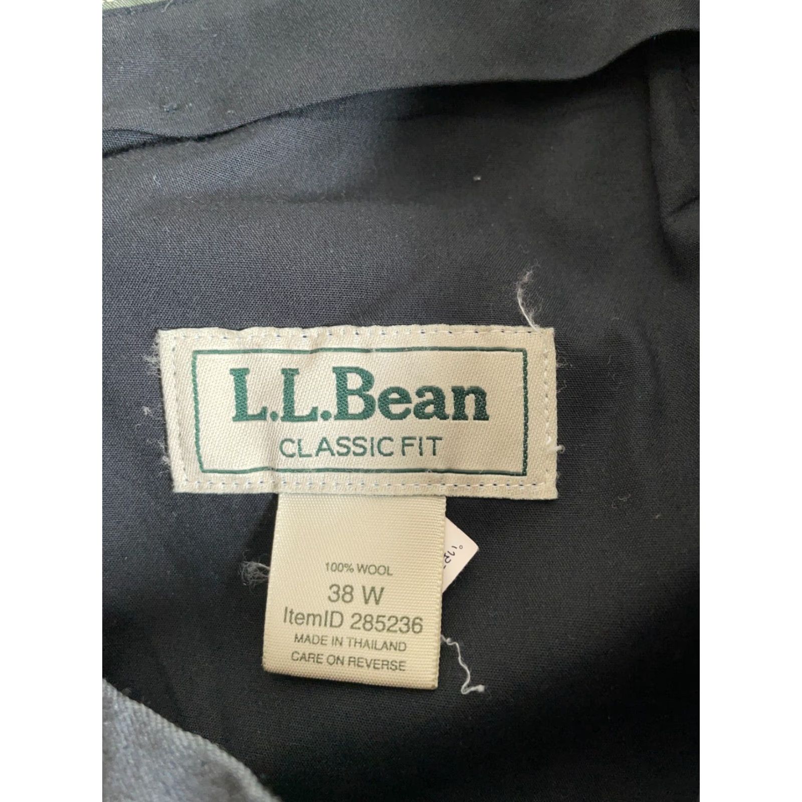 Vintage L.L. Bean Men's Wool Classic Fit Dress Pants 38 x 29 Gray Cuffed Flat Front Size US 39 - 3 Thumbnail