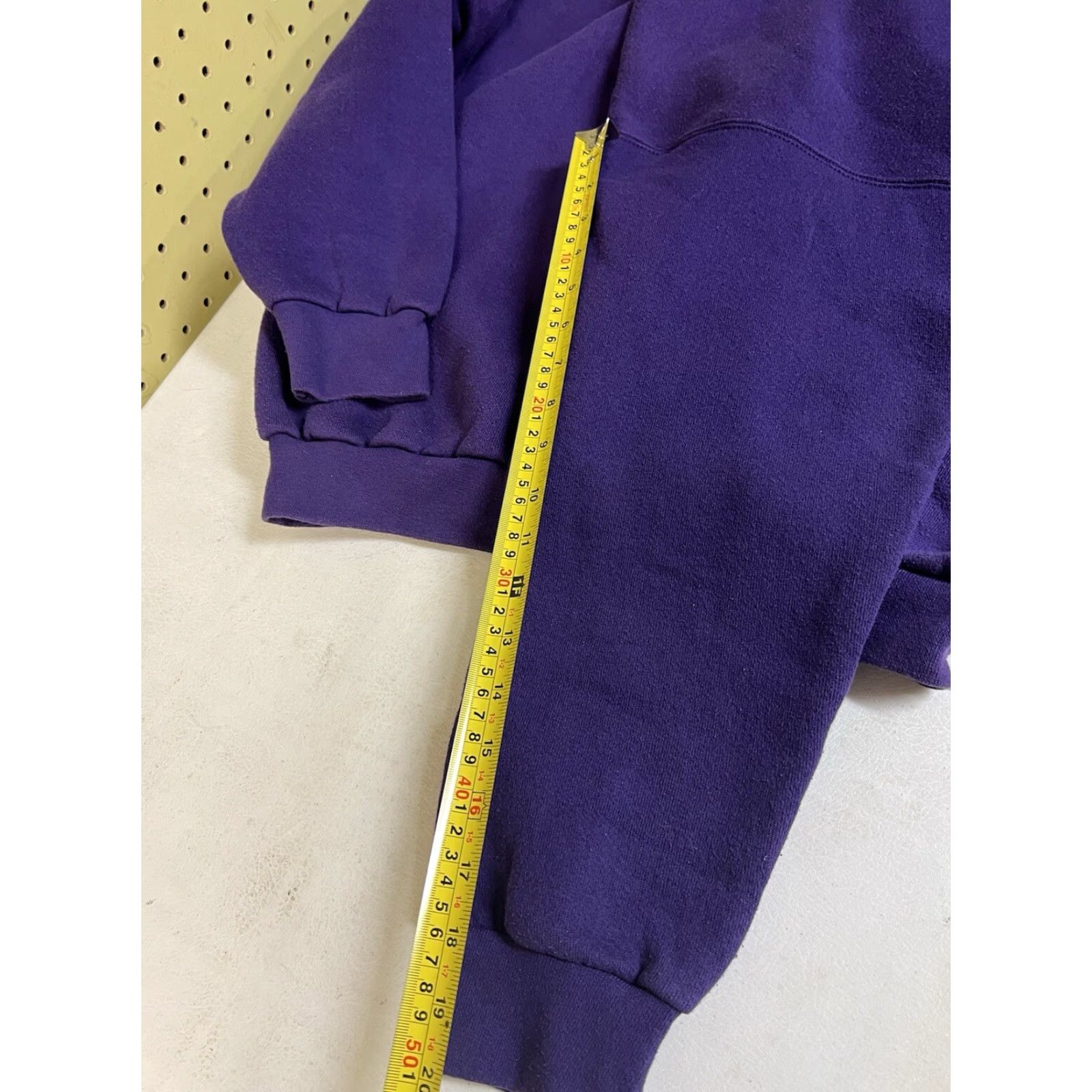Levi's VINTAGE Levi's Sweatshirt Crew Neck Pullover Long Sleeve Purple Cotton Blend Embroidered 90s Mens Large USA Made Size US L / EU 52-54 / 3 - 7 Thumbnail