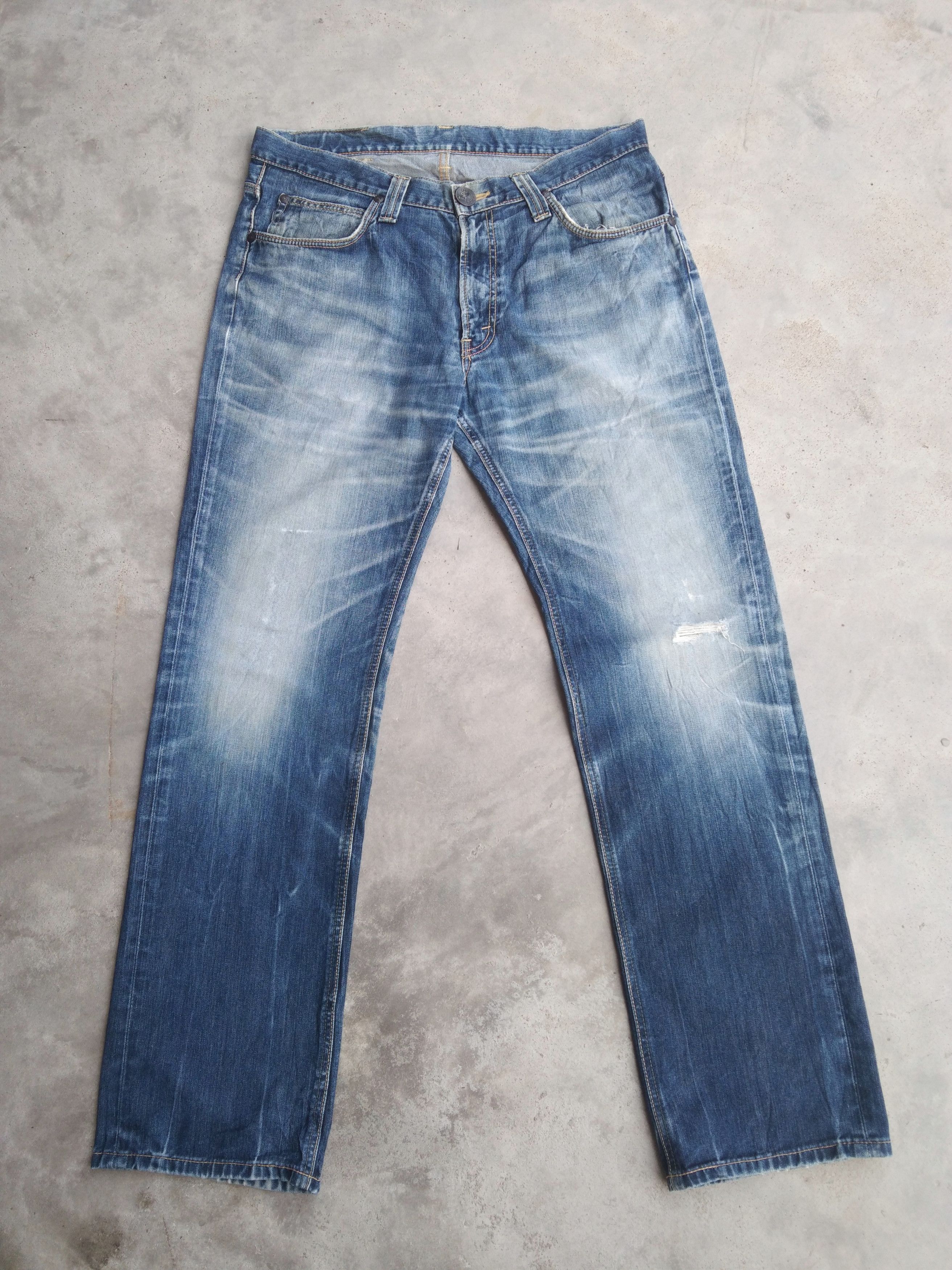 Japanese Brand Vintage Lee Faded Blue Straight Leg Distressed Jeans 36x34 Size US 36 / EU 52 - 1 Thumbnail