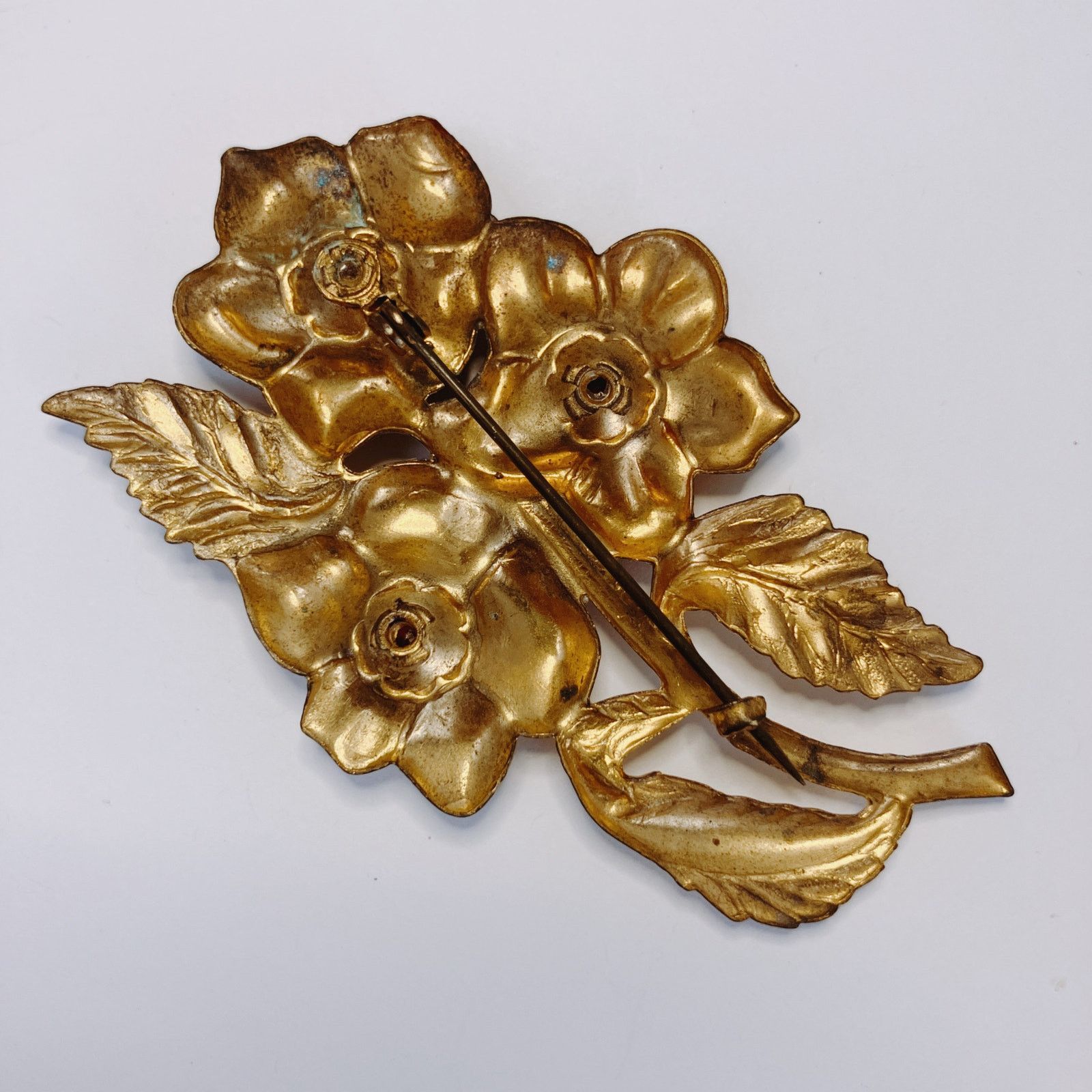 Vintage Big Vintage 1940s Gold Tone Pink Rhinestone Floral Brooch Size ONE SIZE - 8 Thumbnail