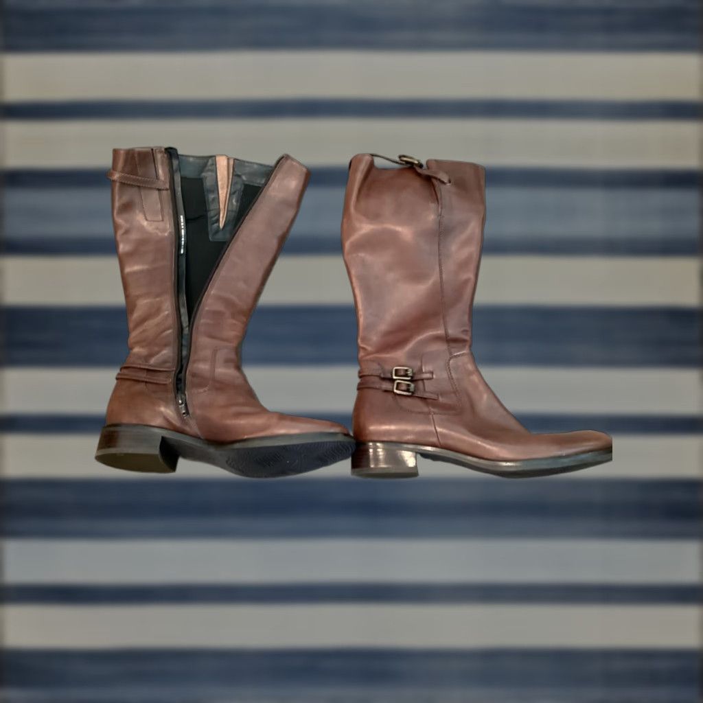 Ecco ECCO Boots Women Leather Brown Size 10/10.5 Adult Women Low Heel 1-1.9 in Boots, No Box, Light Scratches Size US 10.5 / IT 40.5 - 1 Thumbnail