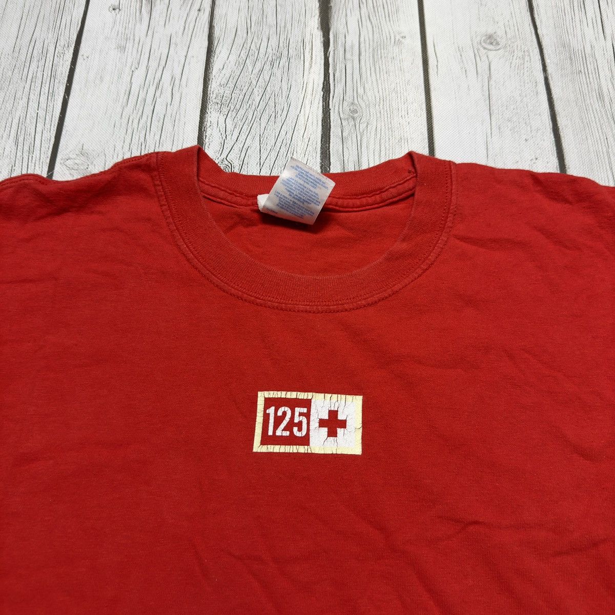 Vintage Vintage American Red Cross tee Size US L / EU 52-54 / 3 - 3 Thumbnail