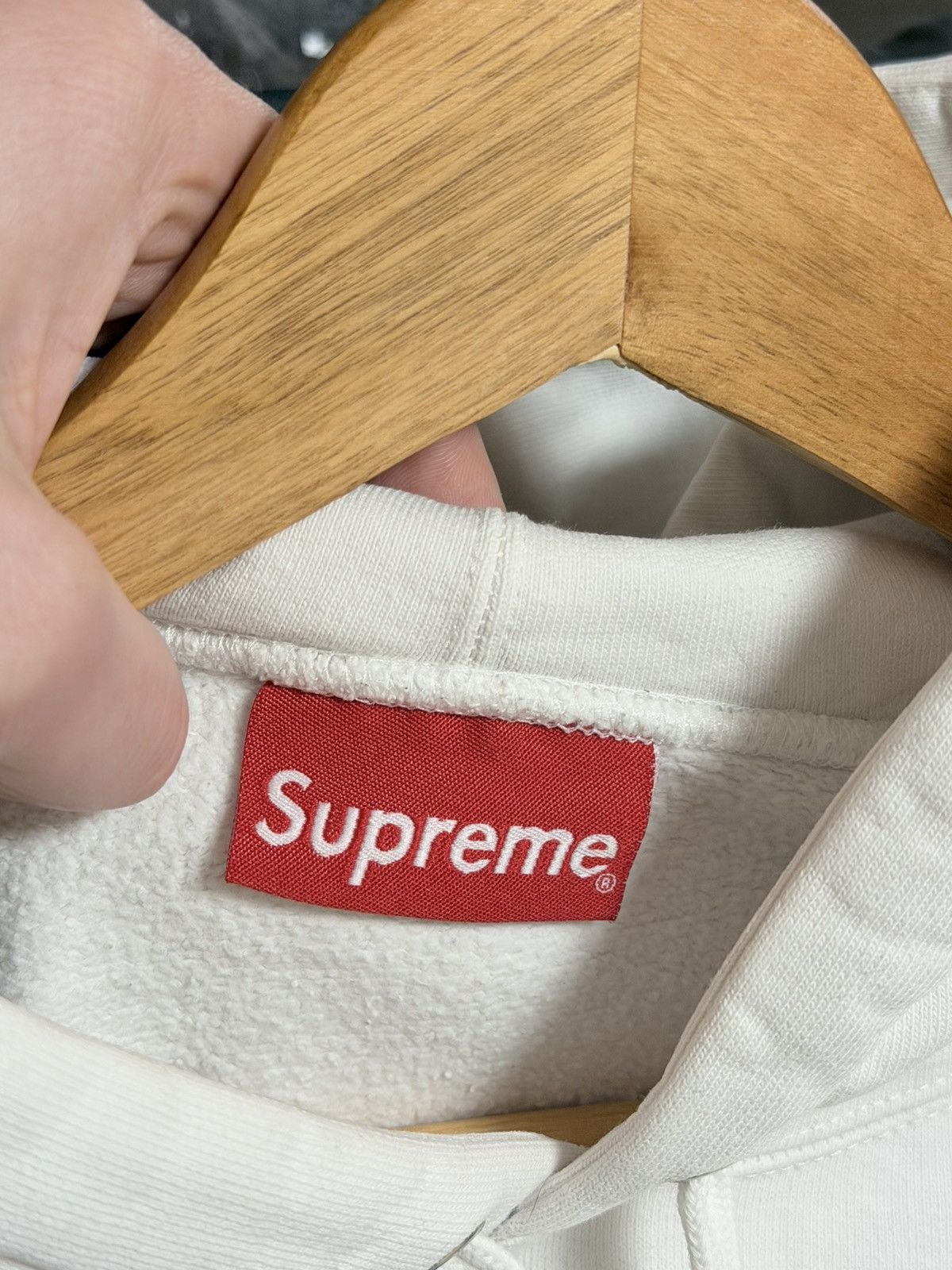 Supreme Supreme Piping Script Logo Hoodie Off White Pink M Size US M / EU 48-50 / 2 - 14 Thumbnail