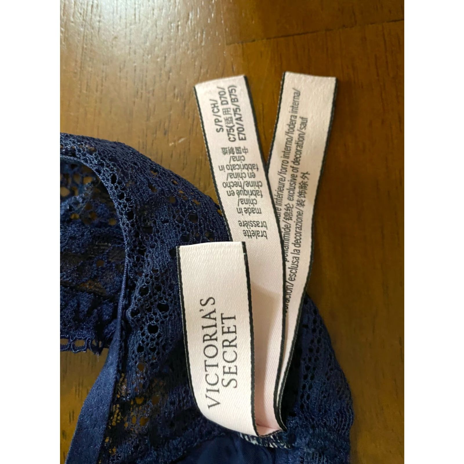 Victoria's Secret Victoria's Secret Royal Blue Floral Lace Bralette Size S/P Size ONE SIZE - 3 Thumbnail