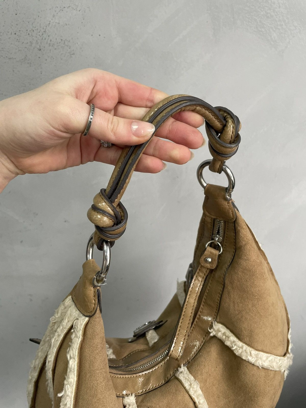 Guess Vintage Guess fashion hand bag fashion hype y2k Size ONE SIZE - 15 Thumbnail