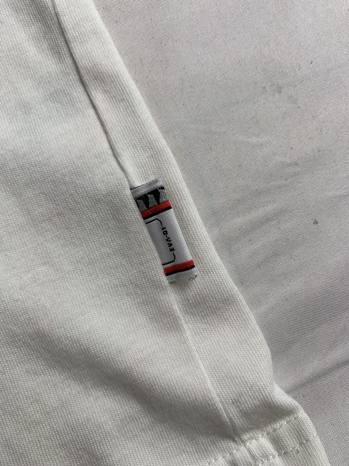 Anime Neon Genesis Evangelion x Uniqlo White 3 Robot Graphic Tee Size US XL / EU 56 / 4 - 6 Thumbnail