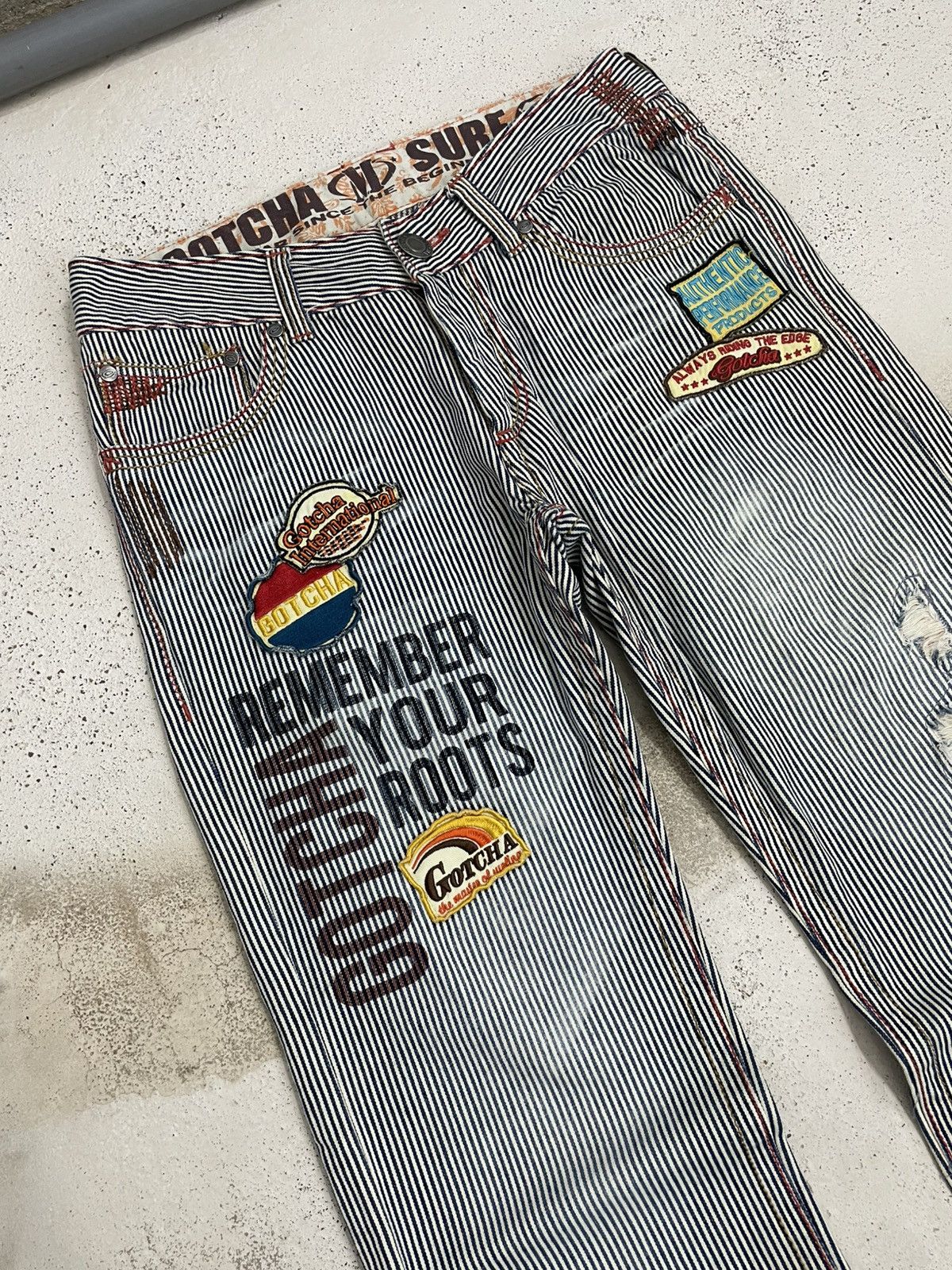 Gotcha Gotcha Surfwear Patches Distressed Design Wording Y2k Clone Size US 31 - 3 Thumbnail