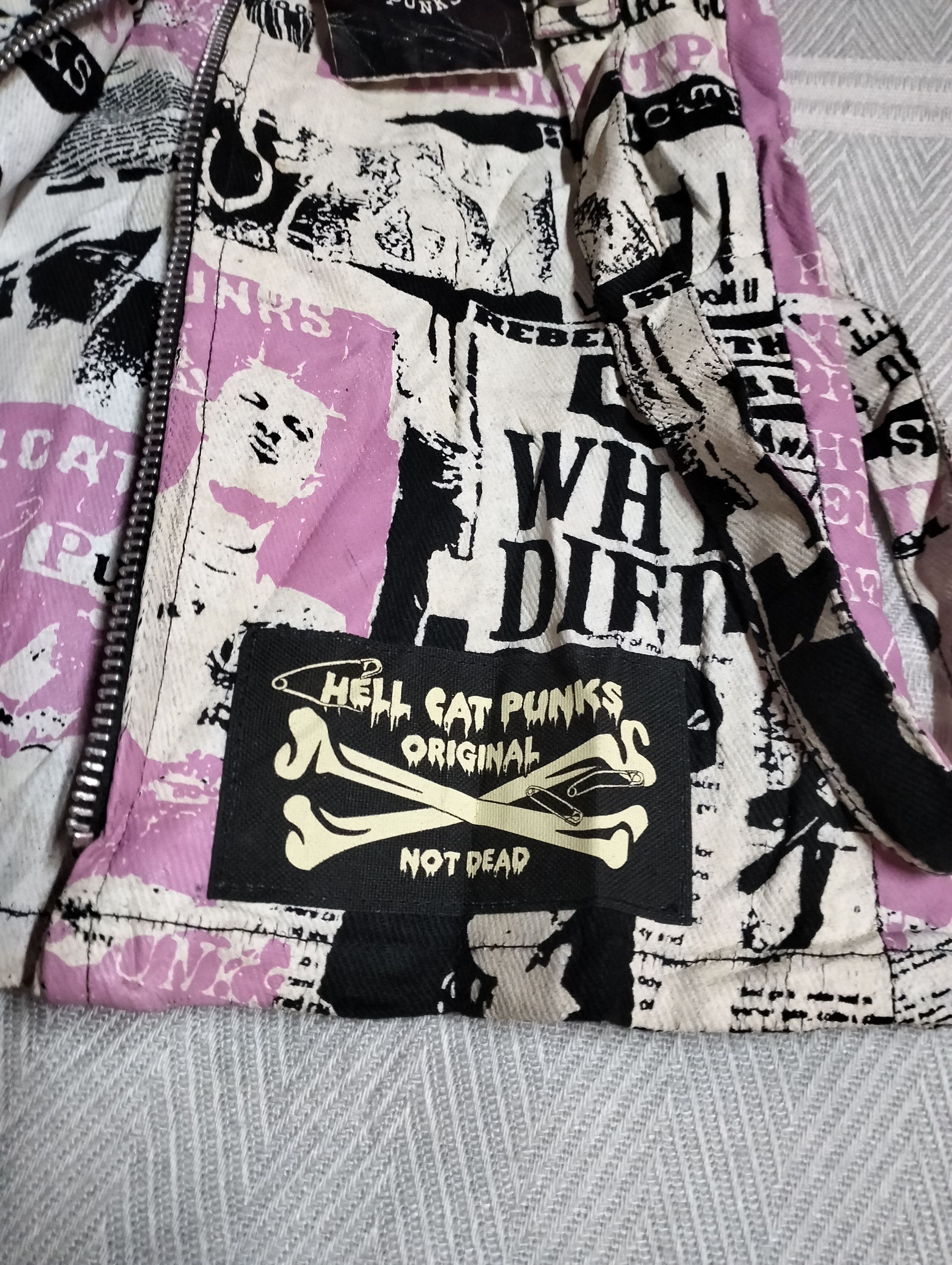 Seditionaries Hell Cat Punk Not Dead Mini Skirt Full Print Size 32" / US 10 / IT 46 - 4 Thumbnail