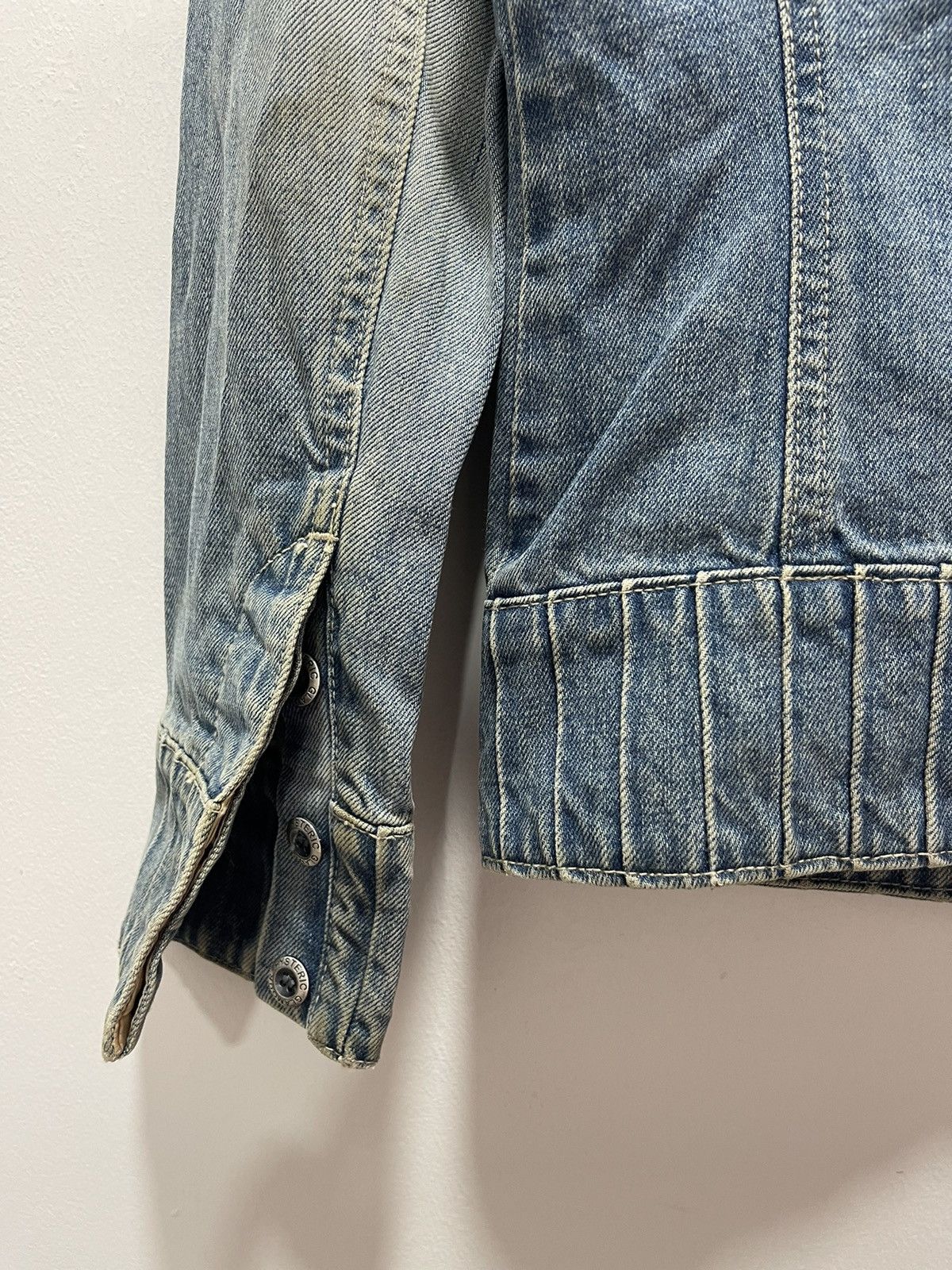 Hysteric Glamour VINTAGE HYSTERIC GLAMOUR UNDERGROUND DISTRESSED DENIM JACKET Size XS / US 0-2 / IT 36-38 - 11 Thumbnail