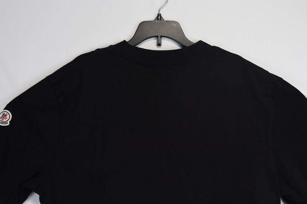 Moncler o1rshd1 T-Shirt in Black Size US S / EU 44-46 / 1 - 7 Thumbnail