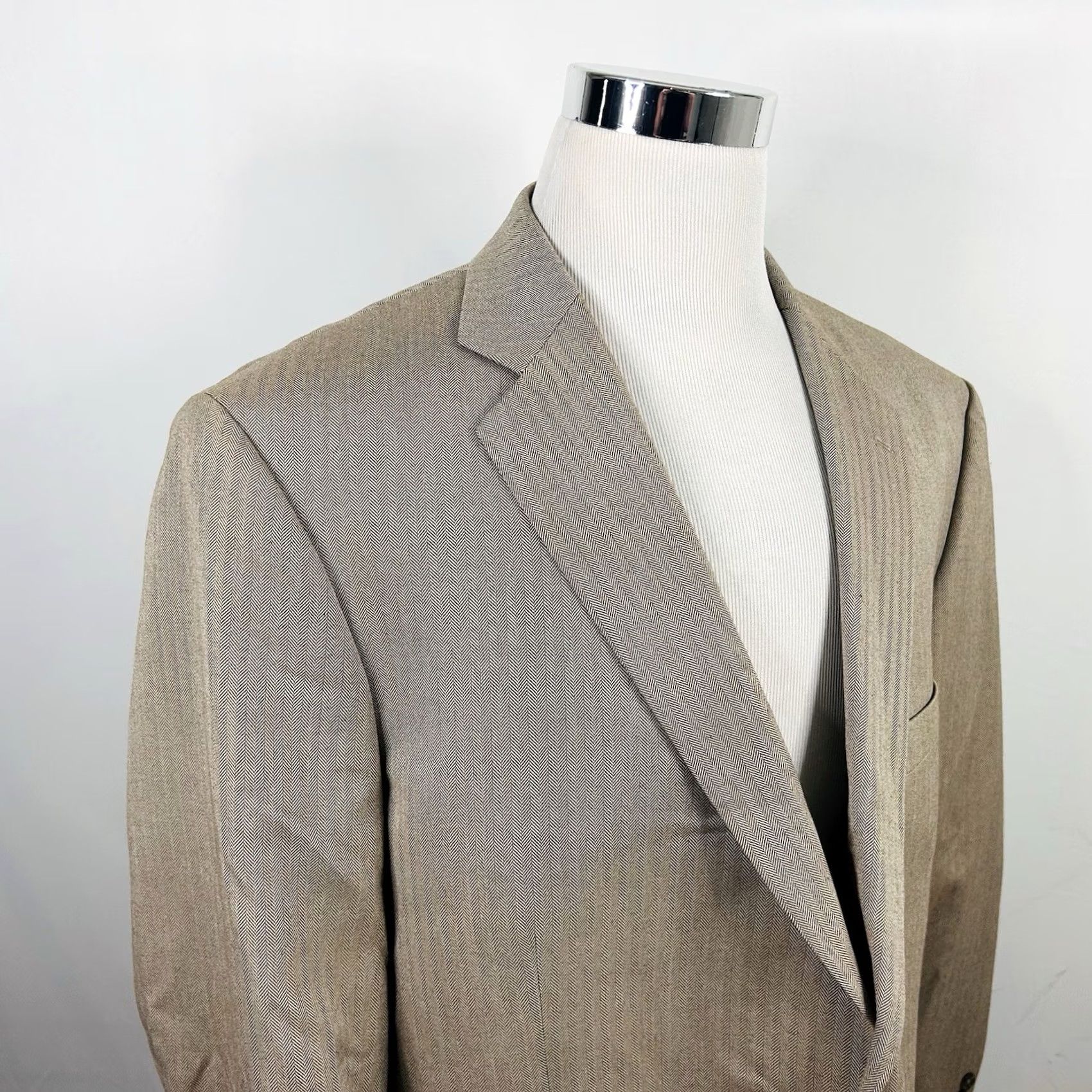 Stafford Stafford 48R Classic Fit Sport Coat Beige Herringbone Two-Button Vented Size US XS / EU 42 / 0 - 2 Thumbnail