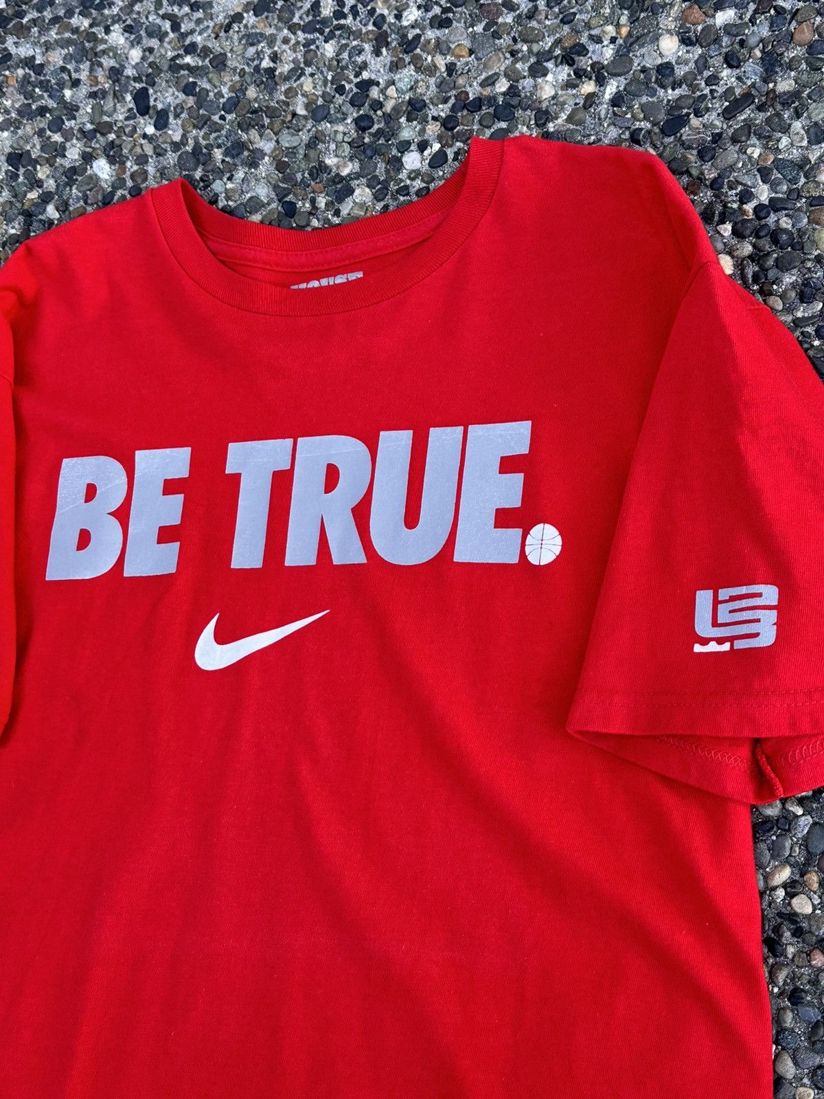 Nike Nike "Be true" House of Hoops limited edition tee Size US M / EU 48-50 / 2 - 2 Thumbnail