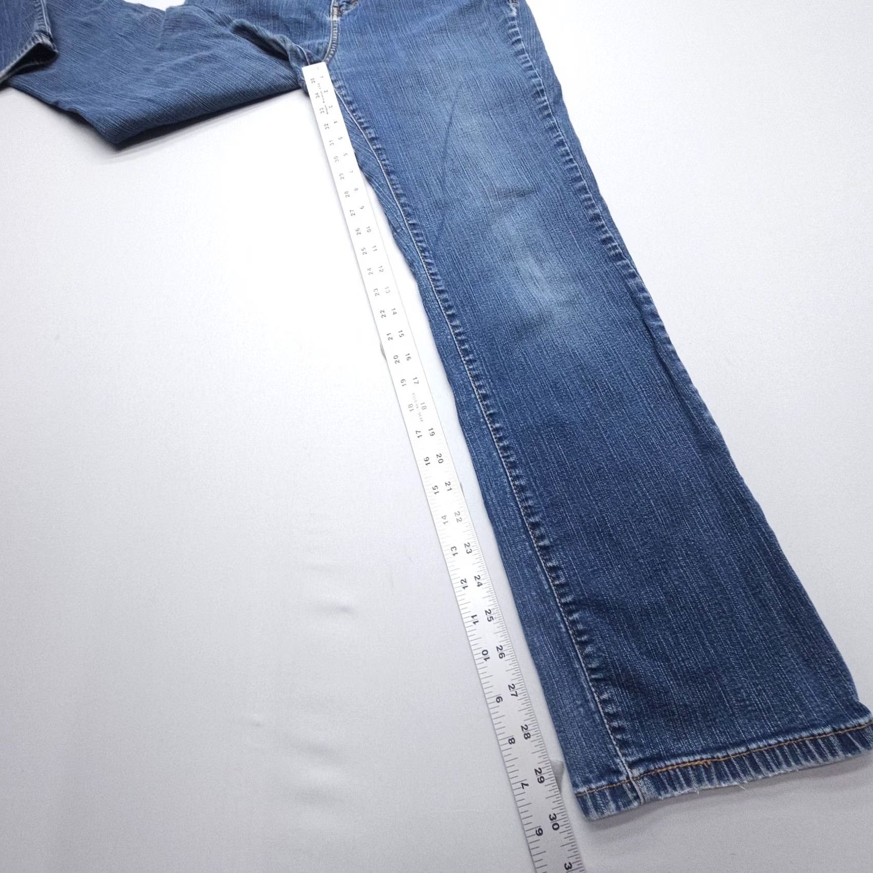 Levi's VINTAGE Levi's 512 Jeans Women Size 10 Blue Slim Straight 5-Pocket Denim Dark Wash Size 32" / US 10 / IT 46 - 7 Thumbnail