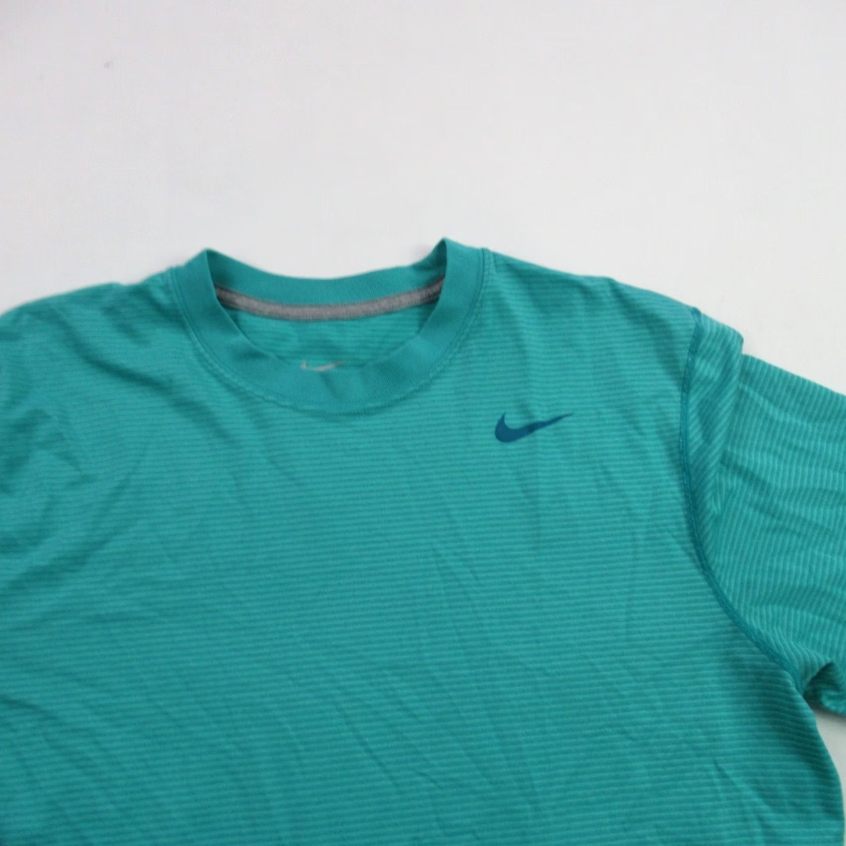 Nike Nike Shirt Mens Medium Stripes Short Sleeve Crew Neck Lightweight Size US M / EU 48-50 / 2 - 2 Thumbnail