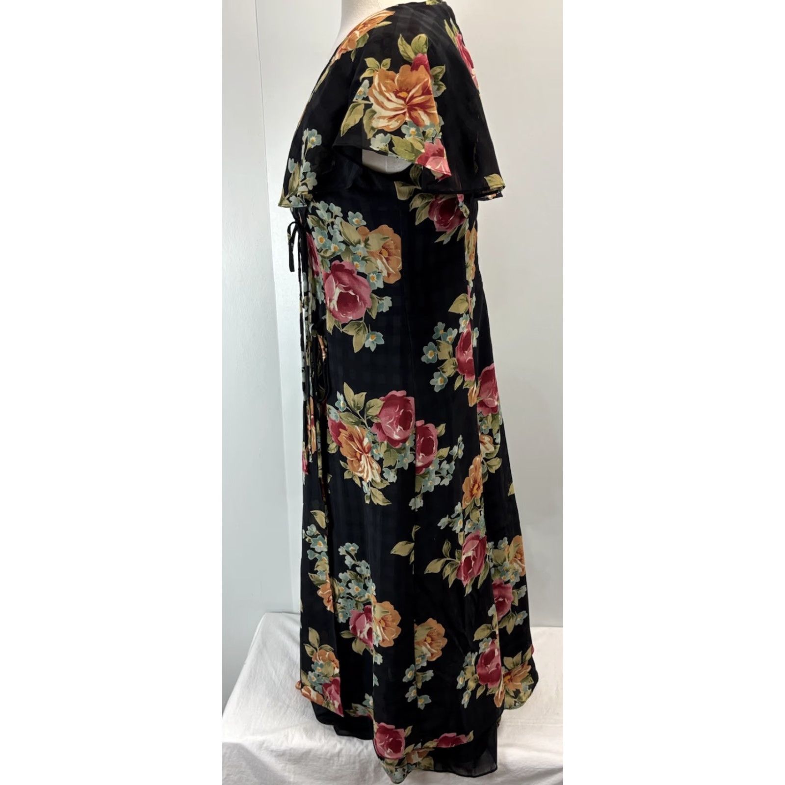 Vintage Vtg Wild Rose Dark Floral Wrap Midi Dress Sz 6 Romance Cottagecore Made USA Size M / US 6-8 / IT 42-44 - 2 Thumbnail