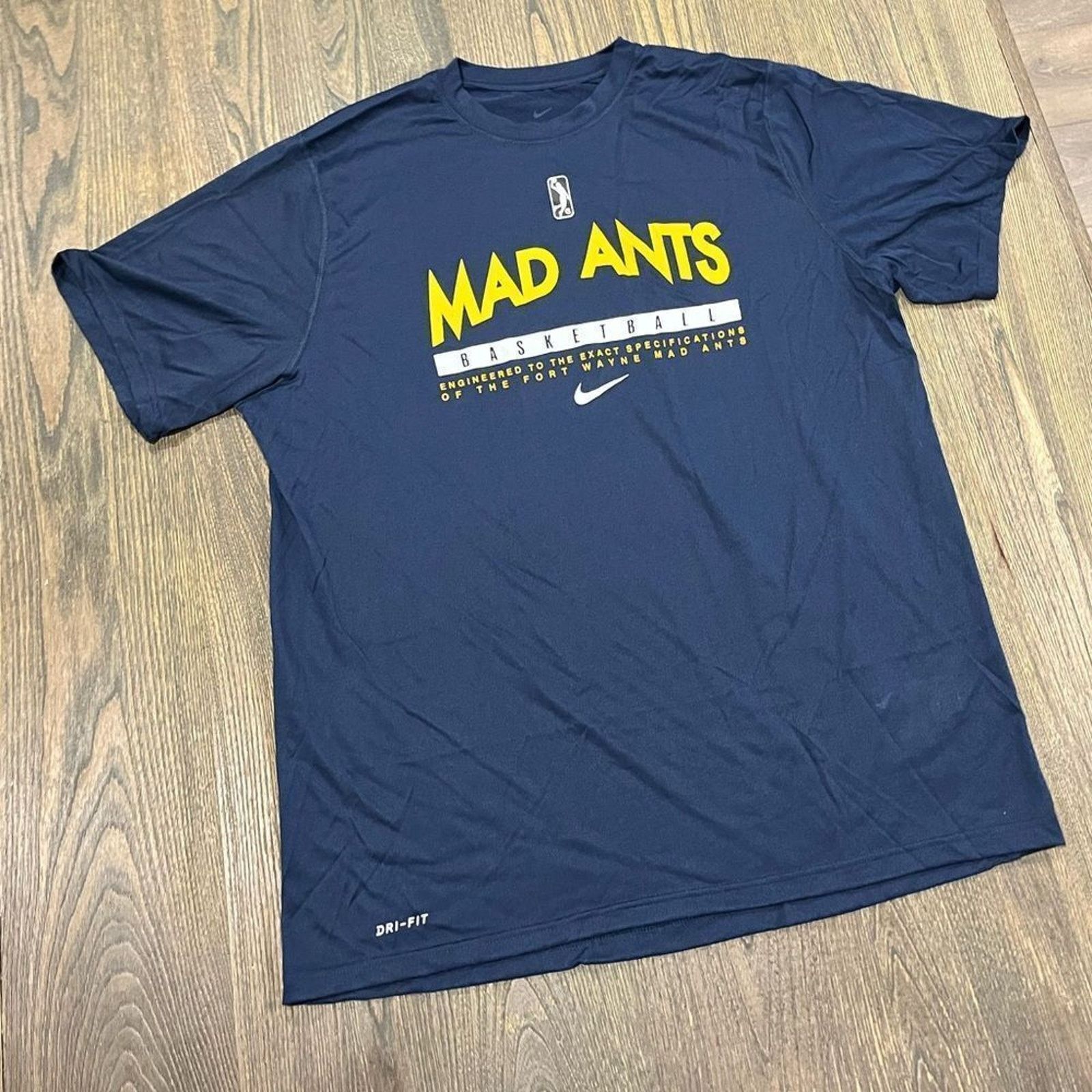 Nike NWOT Nike Womens Dri-Fit WNBA Fort Wayne Mad Ants T-Shirt XL Size XL / US 12-14 / IT 48-50 - 1 Thumbnail