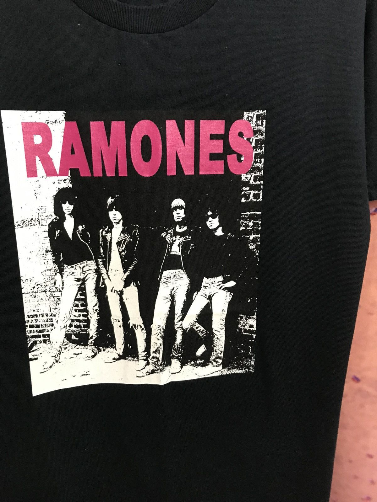 Band Tees Vintage Ramones band rock tee Size US M / EU 48-50 / 2 - 3 Thumbnail