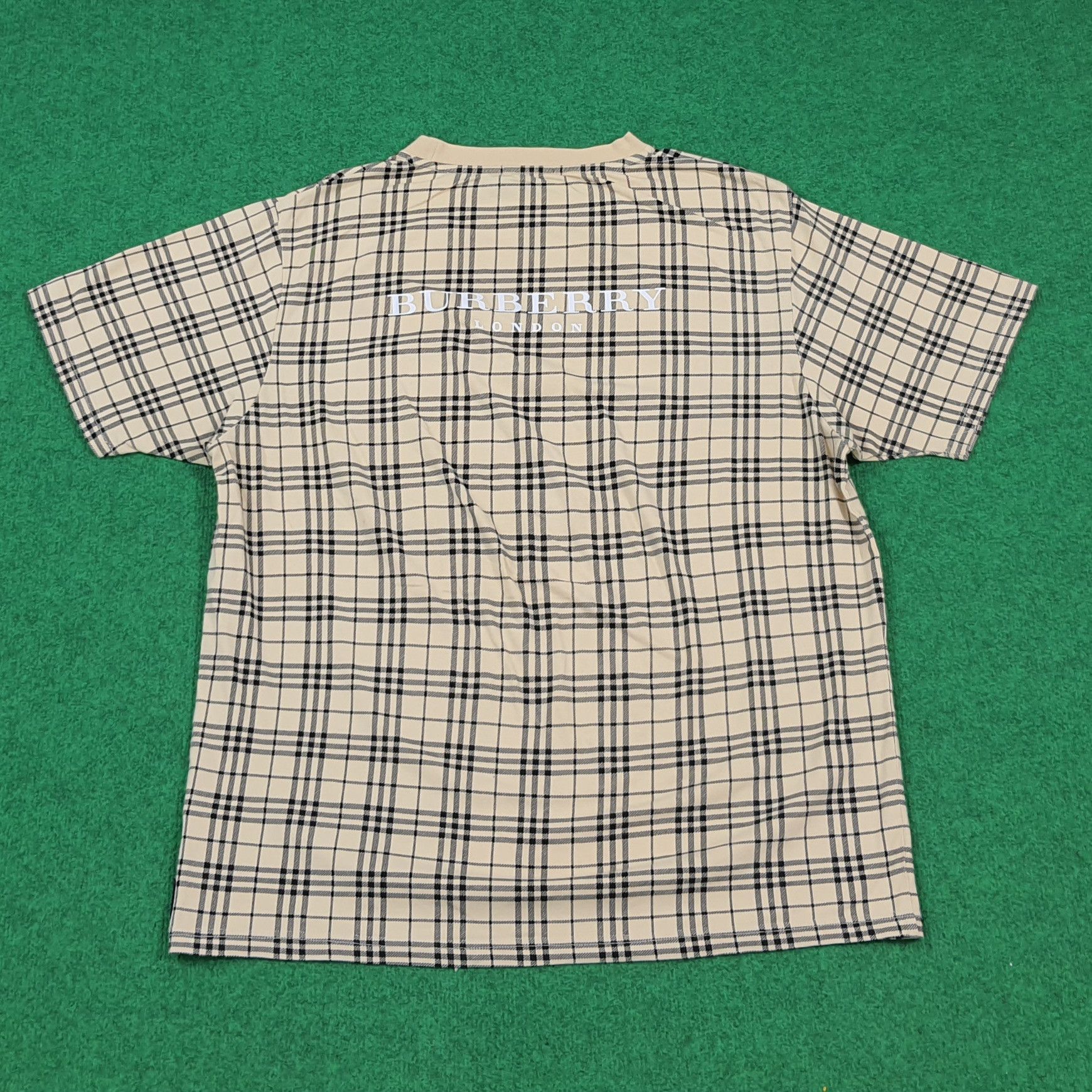 Burberry Vintage Burberry Pocket Nova Check Designer Tshirt C299N55 Size US XL / EU 56 / 4 - 1 Thumbnail