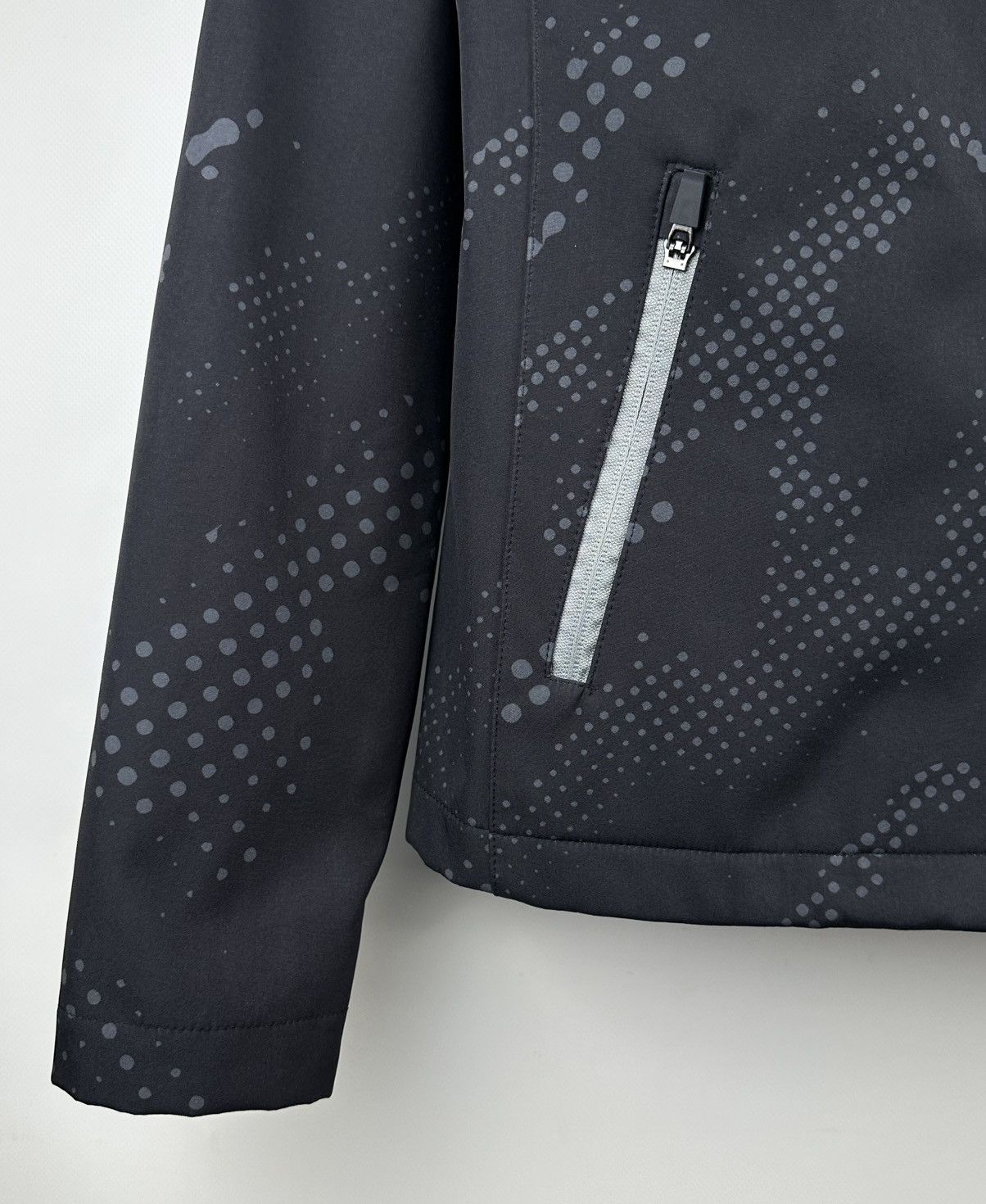 Red Bull Red Bull Racing F1 Jacket Hard Rock Oracle Racing Jacket Size US M / EU 48-50 / 2 - 4 Thumbnail