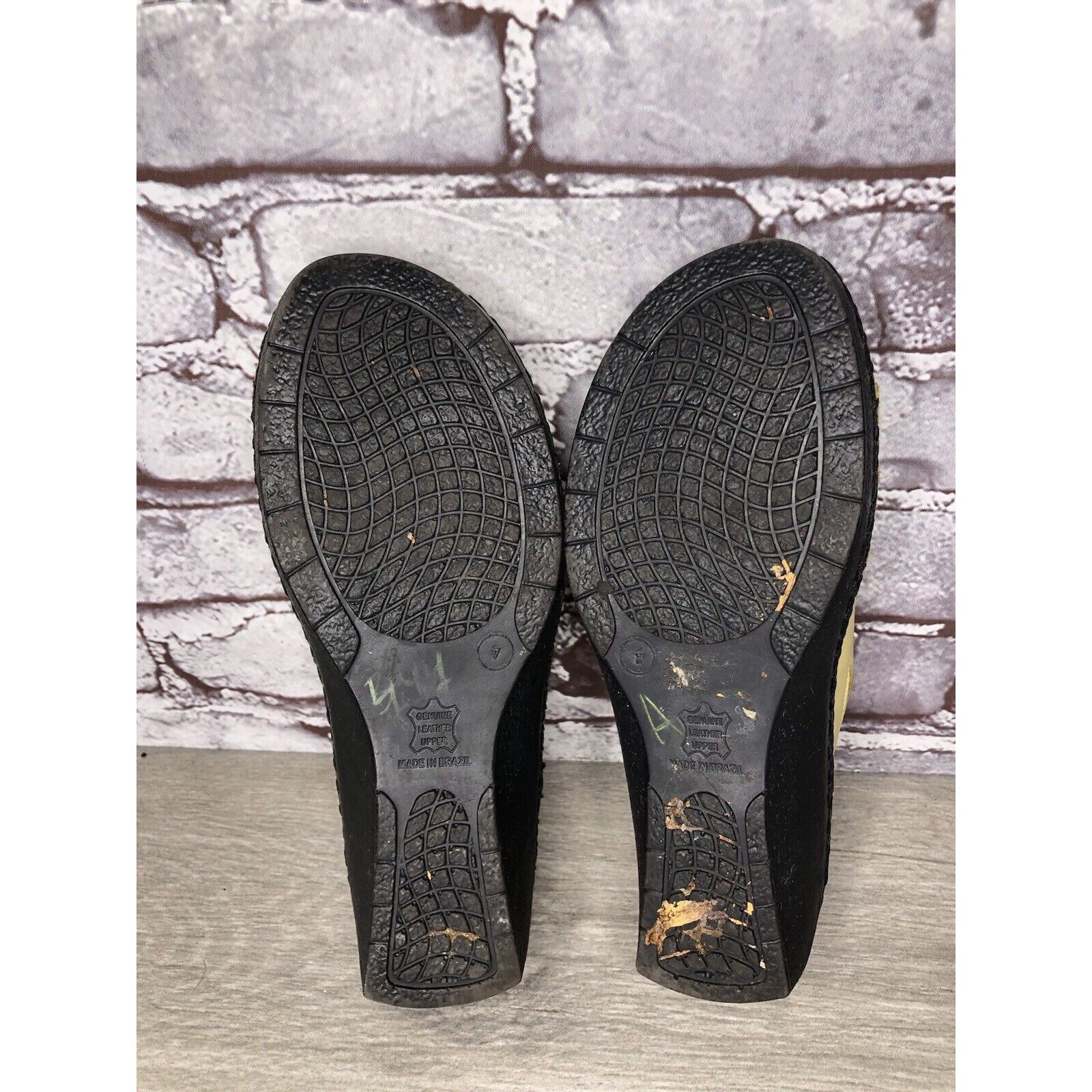 Duck Head Duckhead Yellow Leather Slip On Comfort Wedge Clogs Shoes Wo Size US 7 / IT 37 - 8 Thumbnail