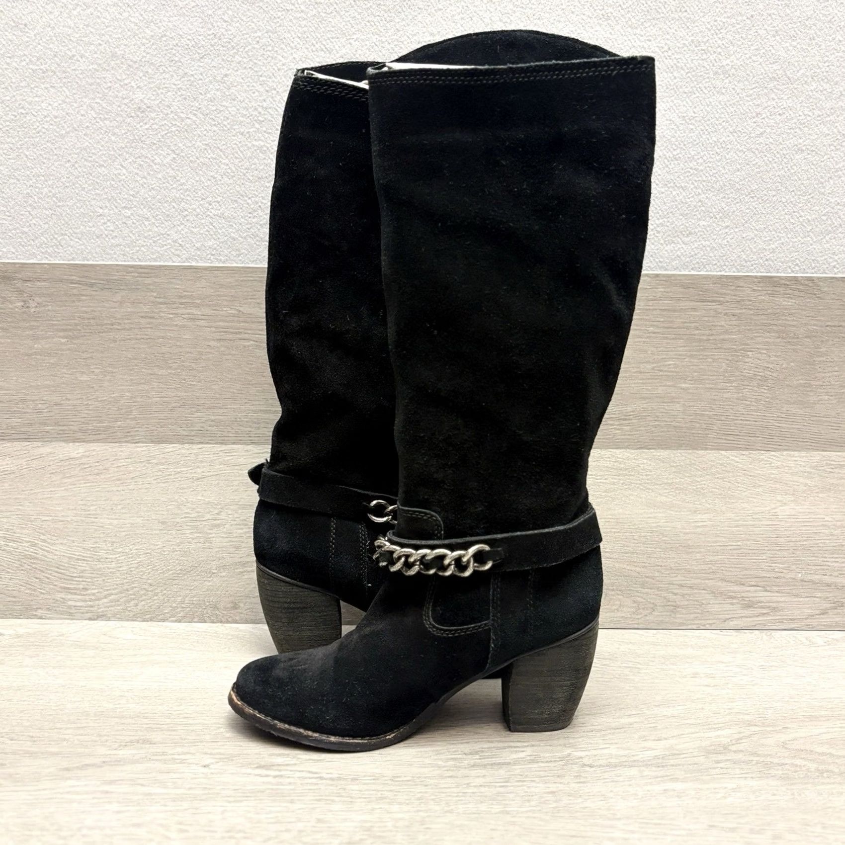 BCBGeneration BCBGeneration Riding Boots Suede Chain Harness Stacked Heel 7.5M Black Size US 8 / IT 38 - 7 Thumbnail
