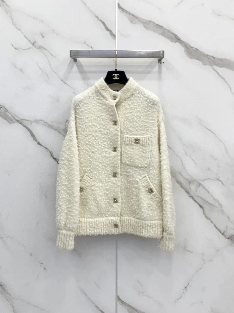 Chanel Chanel Knit Cardigan in Alpaca Wool- DMC Size US S / EU 44-46 / 1 - 1 Thumbnail