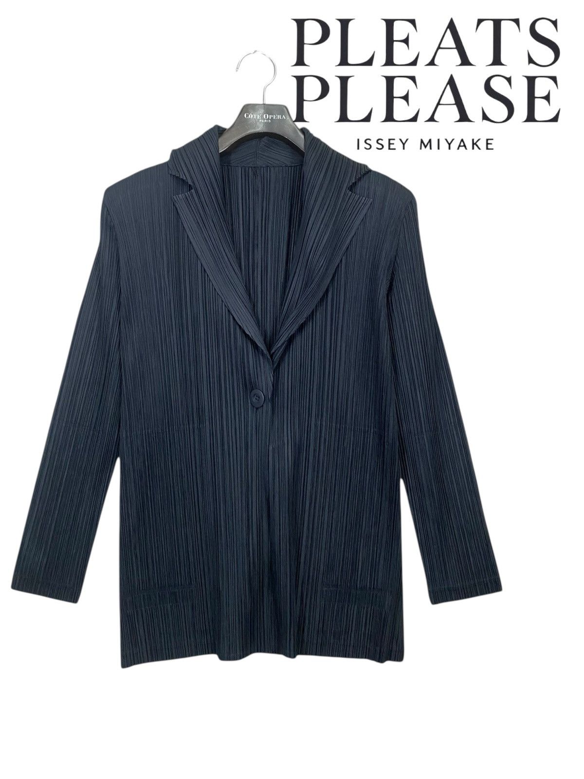 Pleats Please Issey Miyake Vintage pleats please issey miyake black blazer Size US M / EU 48-50 / 2 - 1 Thumbnail