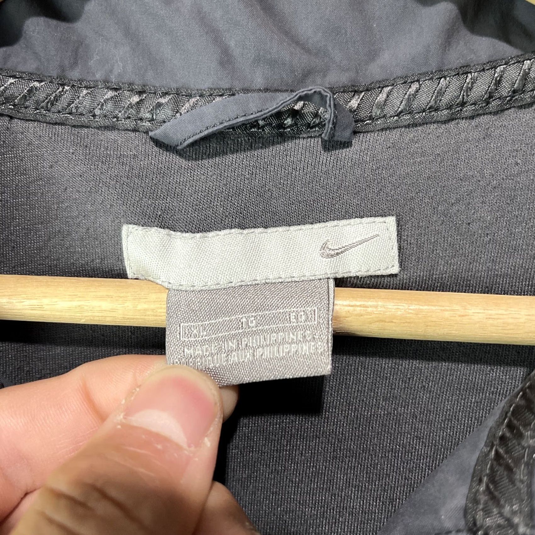 Nike Nike Zip Up Jacket Men’s XL Gray Swoosh Logo Vintage Worn Flaws Zip Zipper Pockets Athletic Casual Activewear Size US XL / EU 56 / 4 - 4 Thumbnail