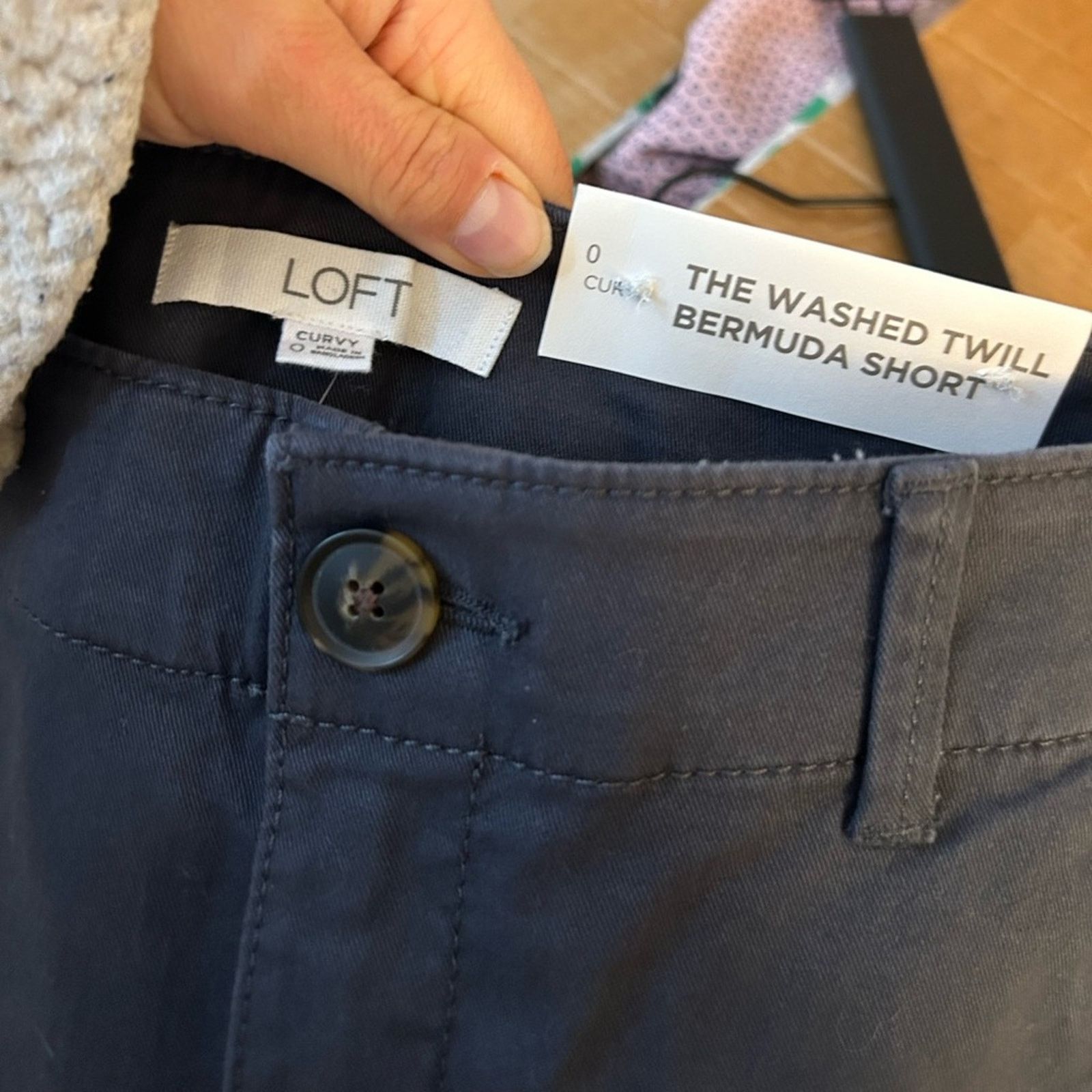 Loft Nwt Loft Dark Gray Washed Twill Bermuda Shorts Size 25" / US 0 / IT 36 - 3 Thumbnail