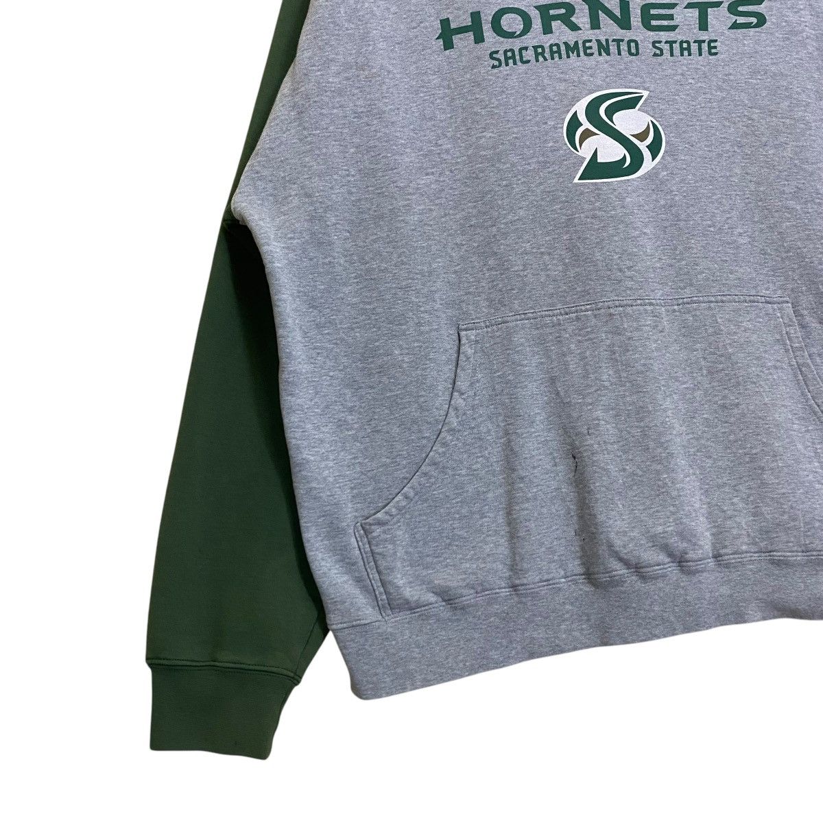 NFL The Sacramento State Hornets Football Pullover Hoodie Baggy Size US XL / EU 56 / 4 - 6 Thumbnail