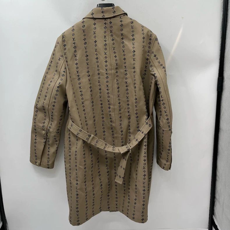 Louis Vuitton Louis Vuitton Brown nigo full-print logo coat Size US M / EU 48-50 / 2 - 6 Thumbnail