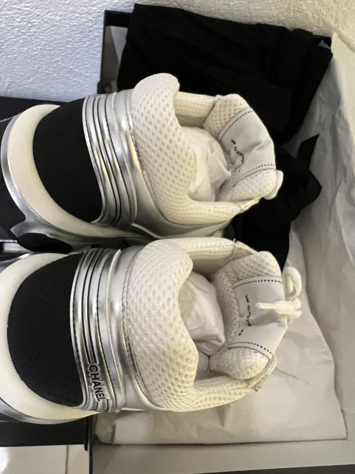 Chanel Chanel laminated 23ss cc sneakers Size US 9 / EU 42 - 6 Thumbnail