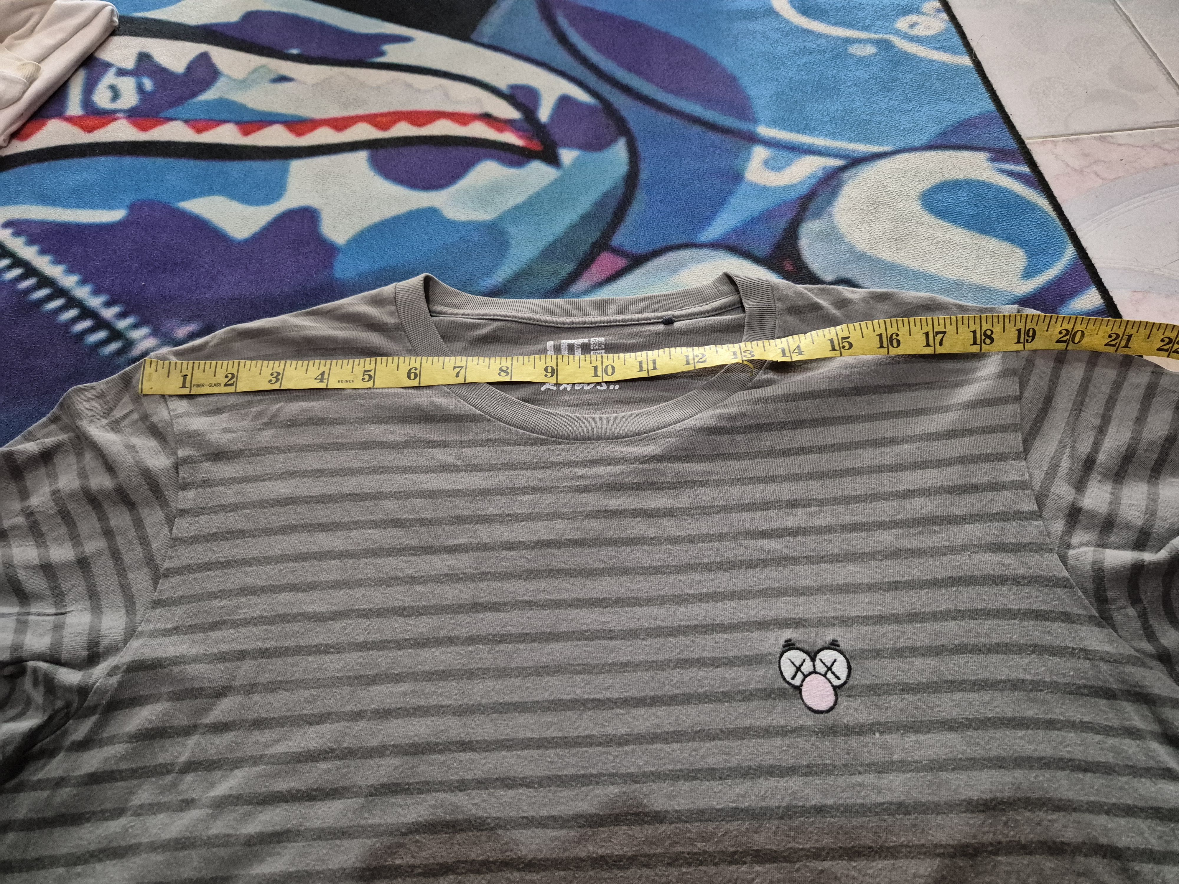 Japanese Brand 🔥 Uniqlo Kaws Stripes Mini Embroidery Tee Streetwear Skate Size US L / EU 52-54 / 3 - 9 Thumbnail