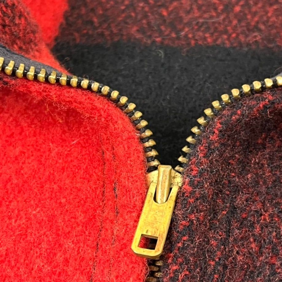 Vintage VINTAGE Woolrich Jacket Adult Size 40 Red Black Buffalo Plaid Mid-Length 70s Retro Lumberjack USA Mens Size US XXS / EU 40 - 2 Thumbnail